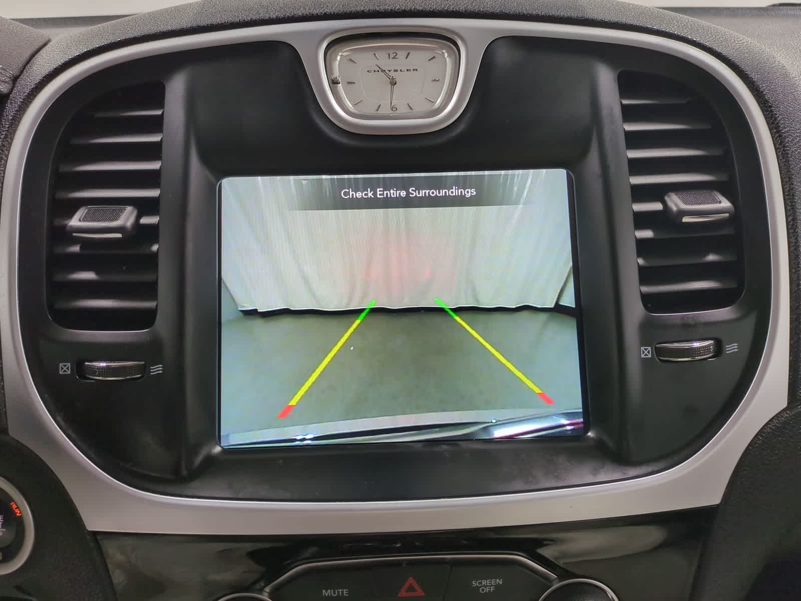 Thumbnail: 2023 Chrysler 300 - 28