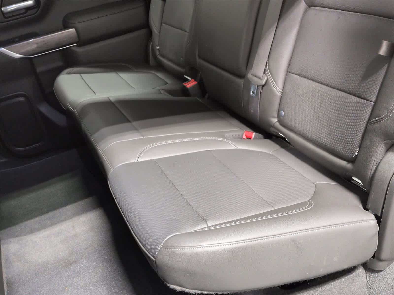 Thumbnail: 2019 Chevrolet Silverado 1500 - 21