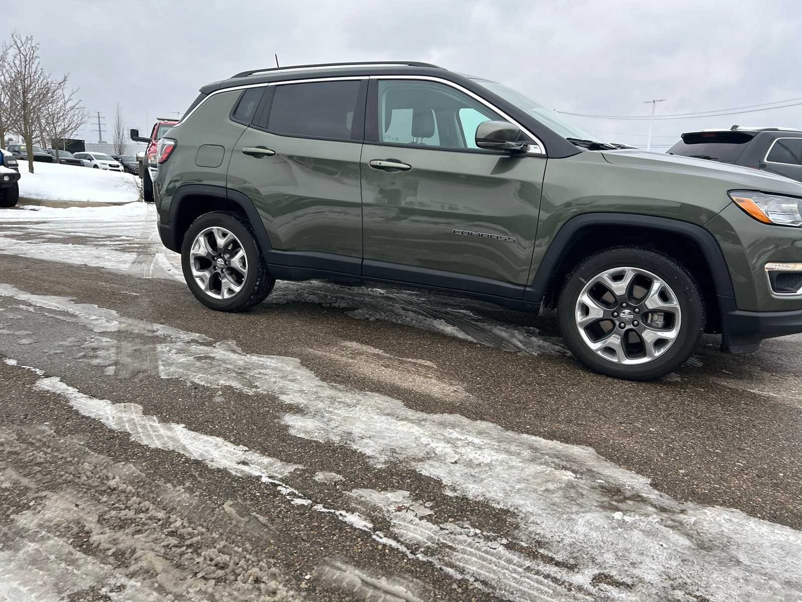 Thumbnail: 2021 Jeep Compass - 11
