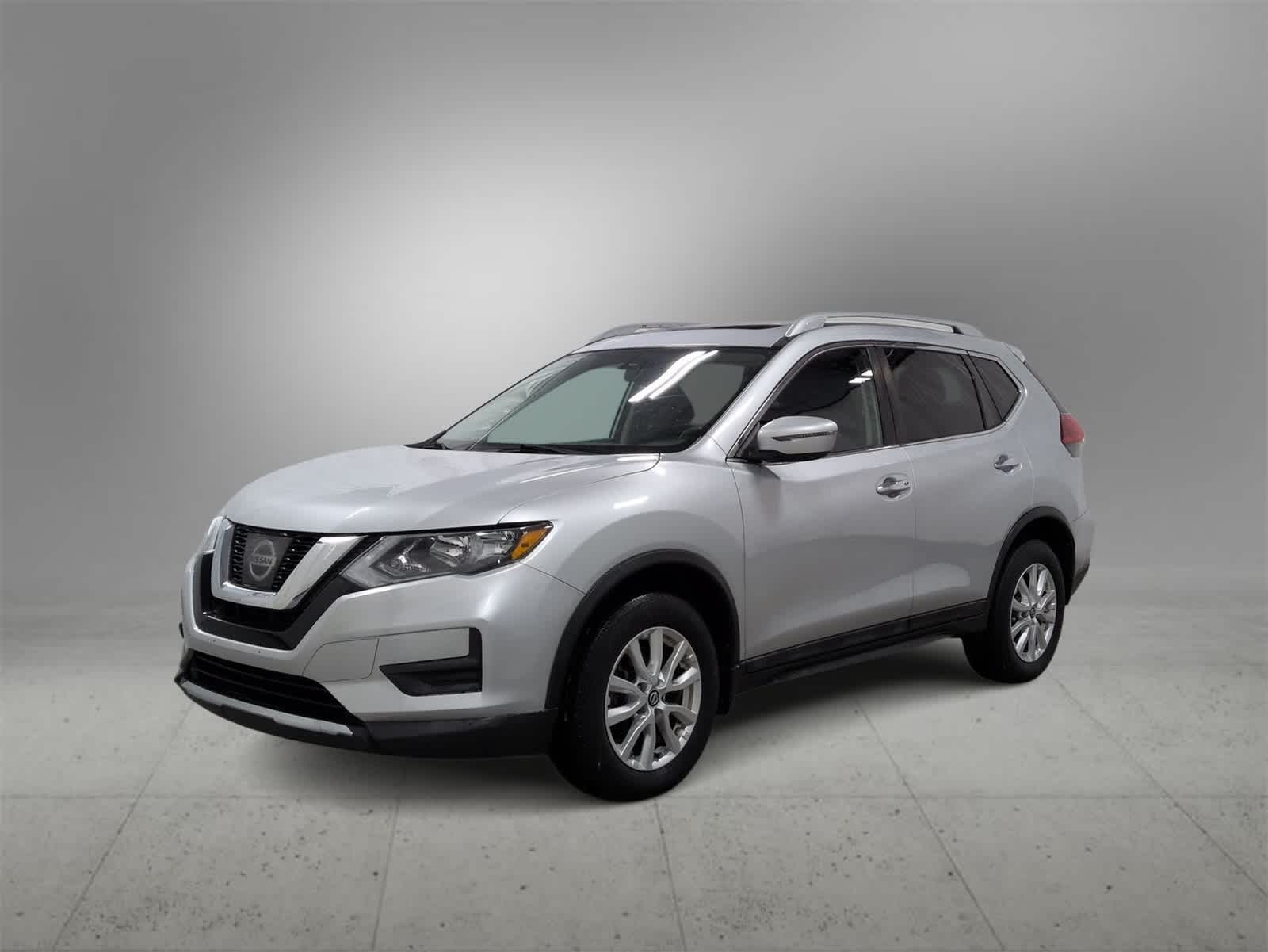 Thumbnail: 2017 Nissan Rogue - 4