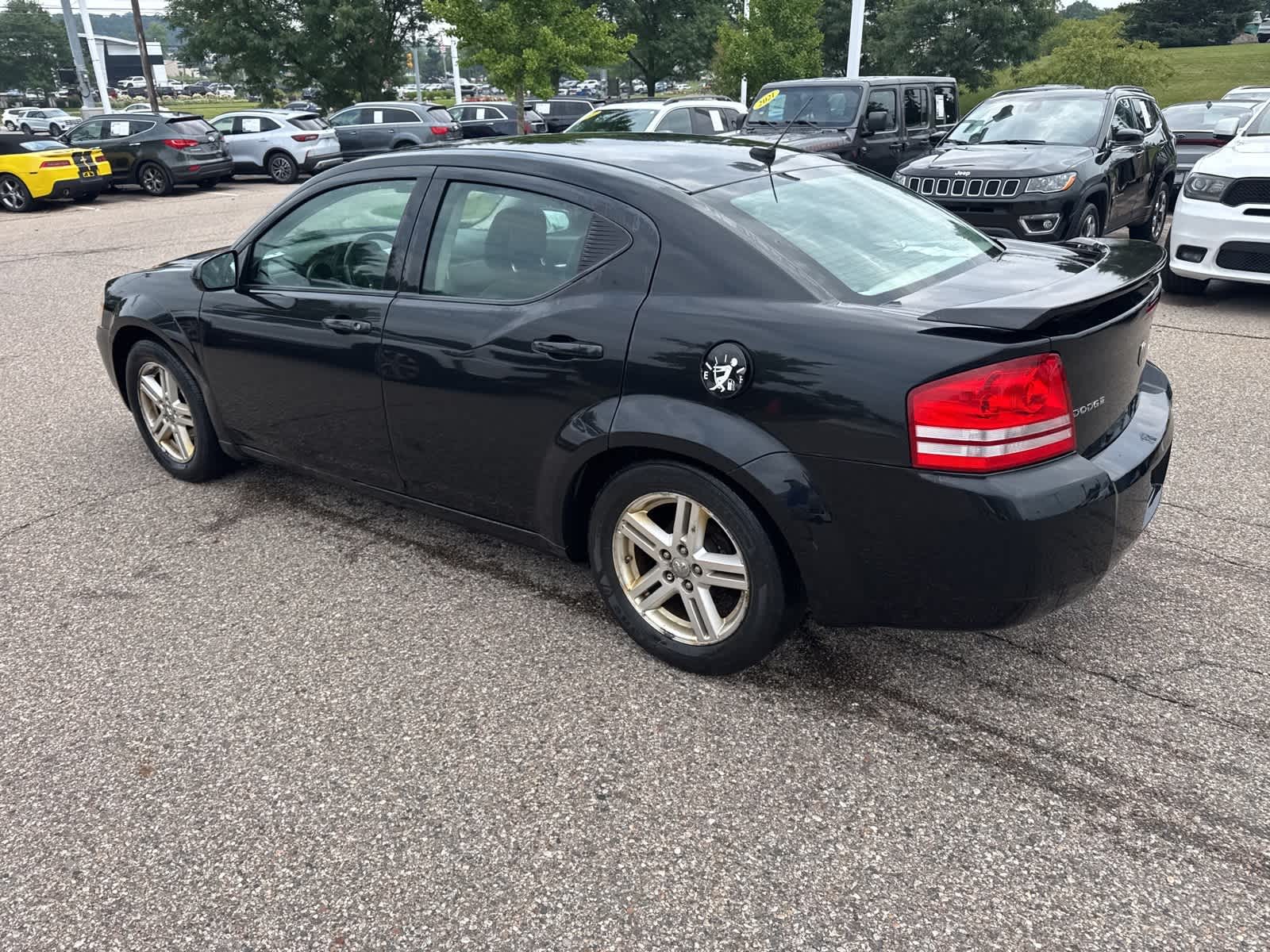 Thumbnail: 2010 Dodge Avenger - 24
