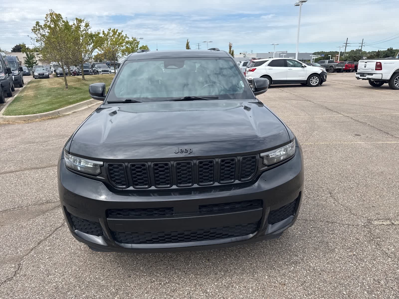 Thumbnail: 2021 Jeep Grand Cherokee L - 4