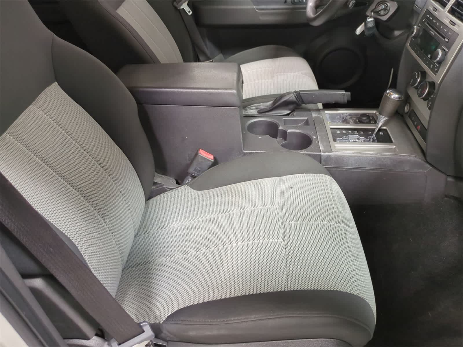 Thumbnail: 2009 Dodge Nitro - 21