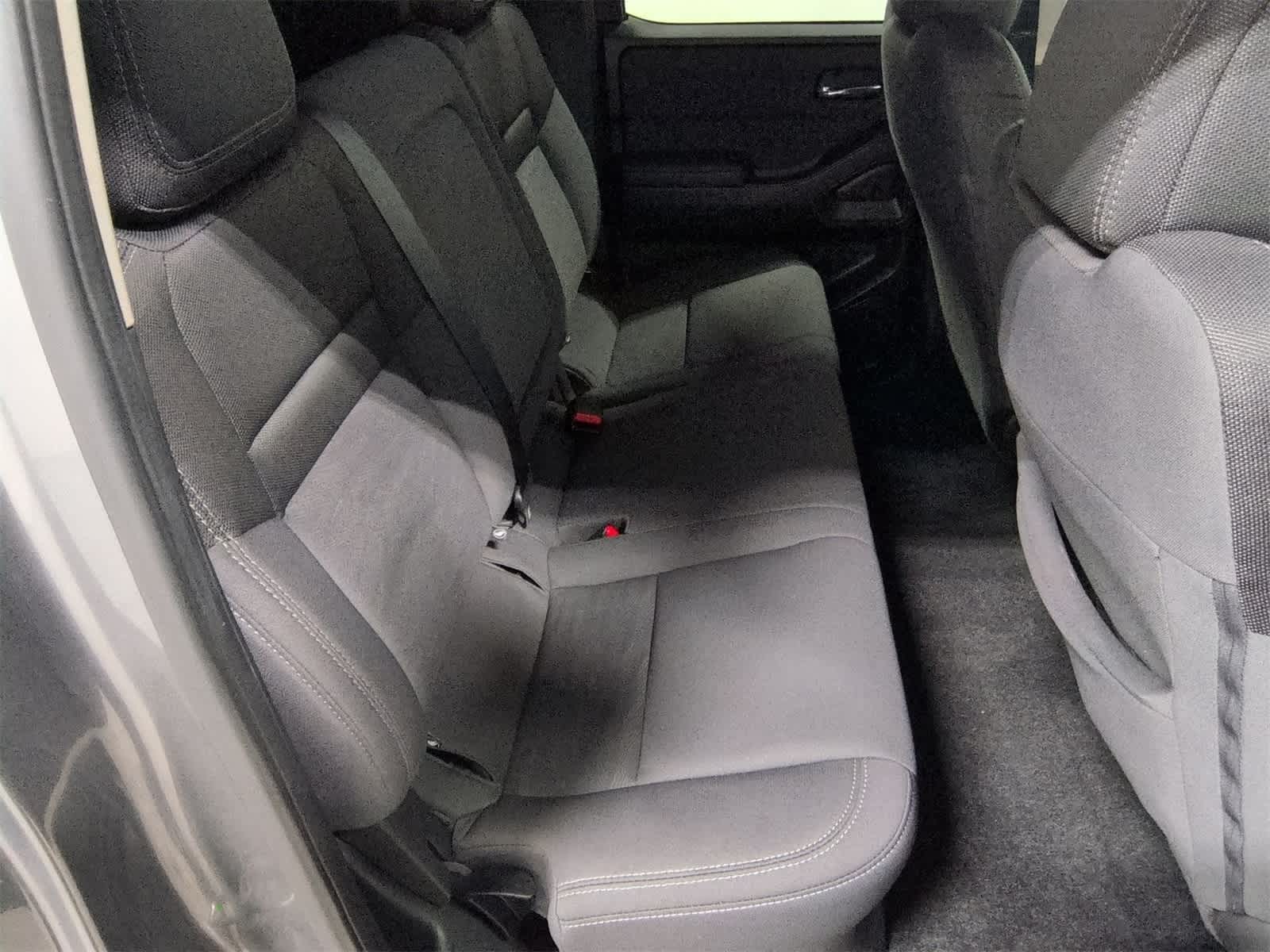 Thumbnail: 2024 Nissan Frontier - 20