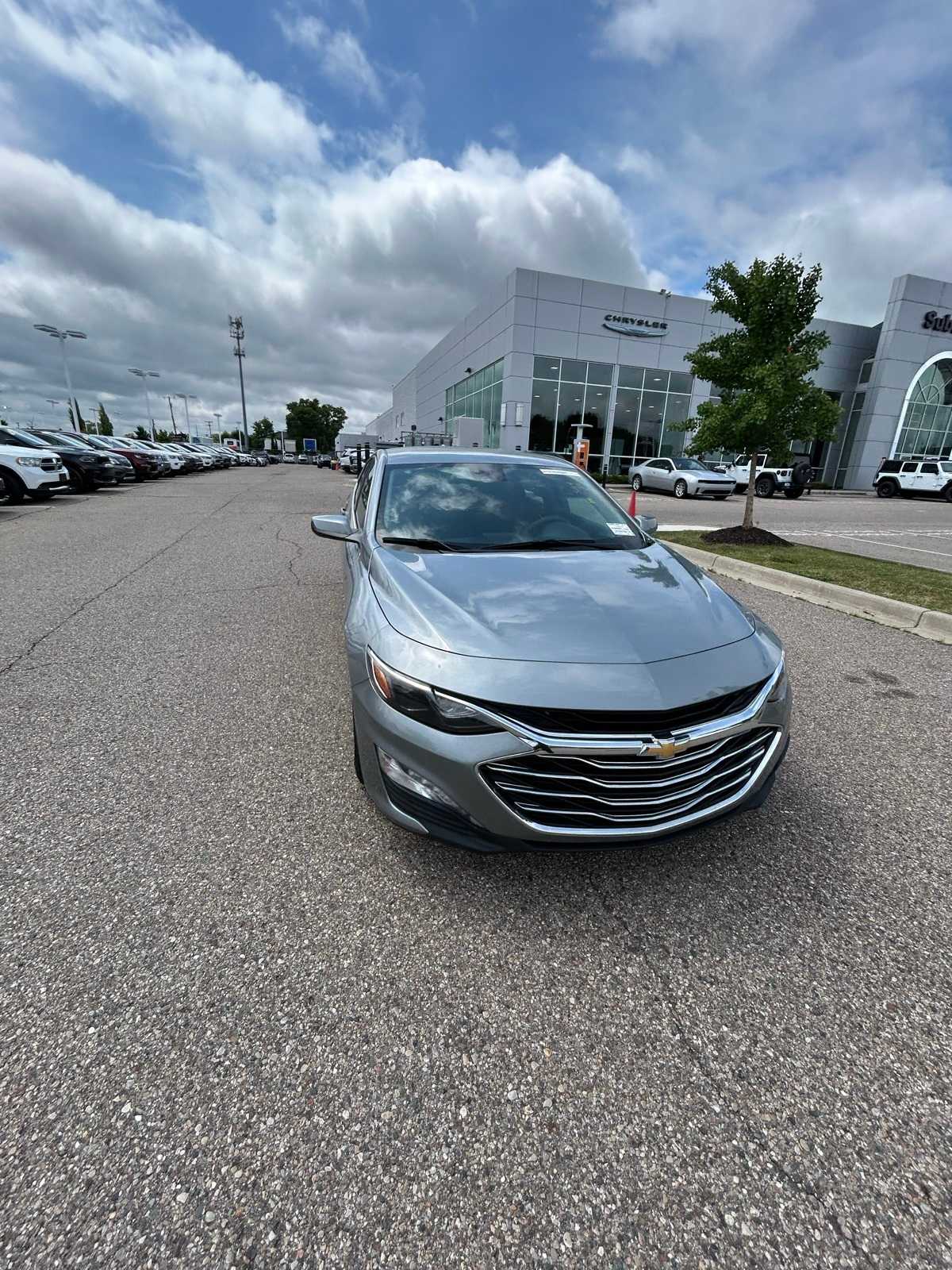 Thumbnail: 2024 Chevrolet Malibu - 8