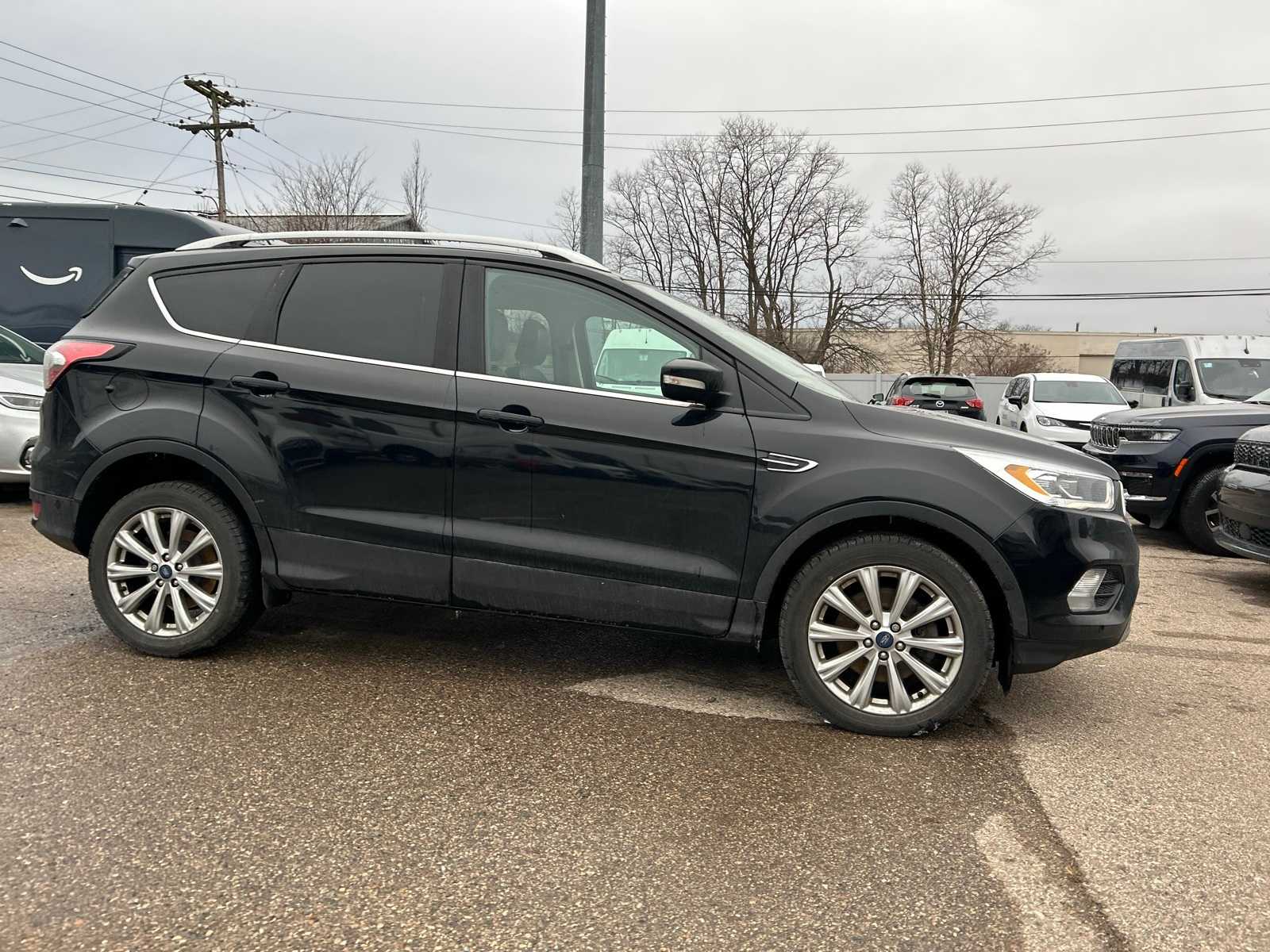 Thumbnail: 2018 Ford Escape - 12