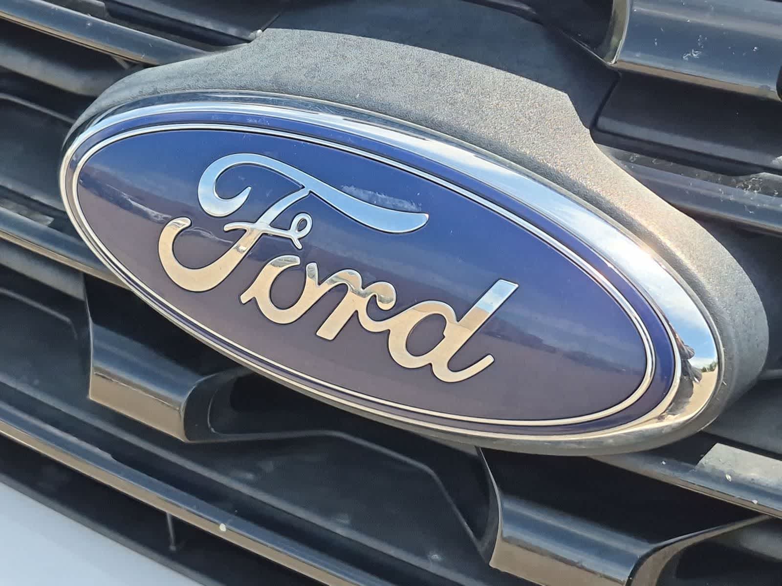 Thumbnail: 2016 Ford Explorer - 19