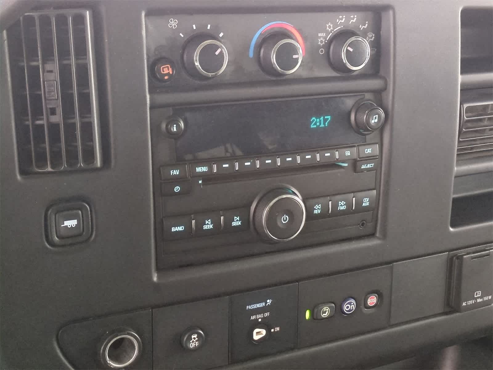 Thumbnail: 2016 Chevrolet Express - 22