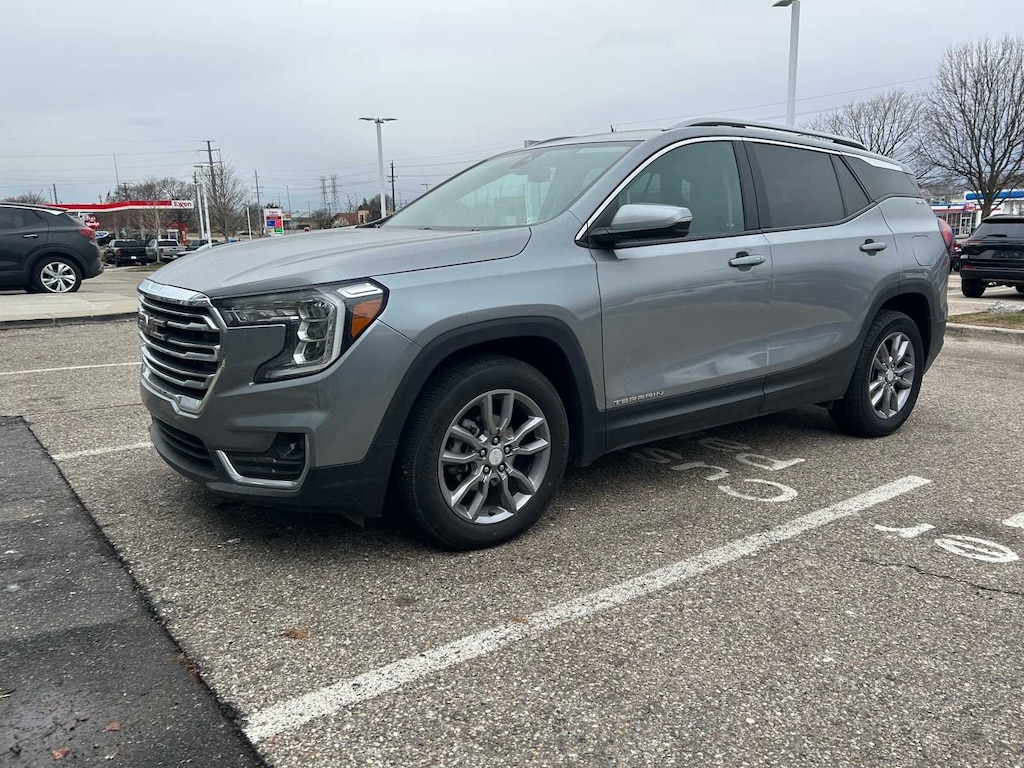 Certified 2024 GMC Terrain SLT SUV