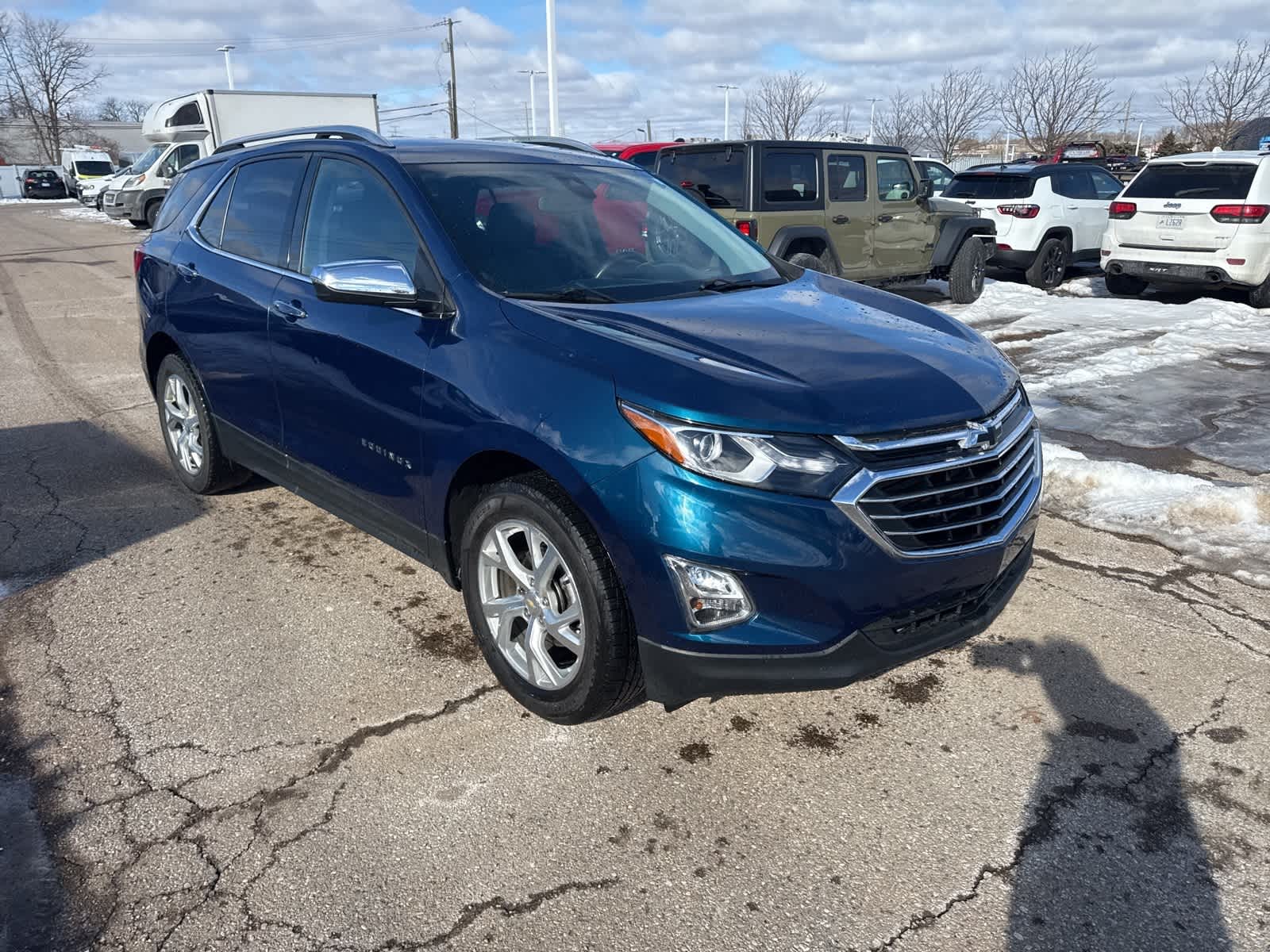 Thumbnail: 2021 Chevrolet Equinox - 6