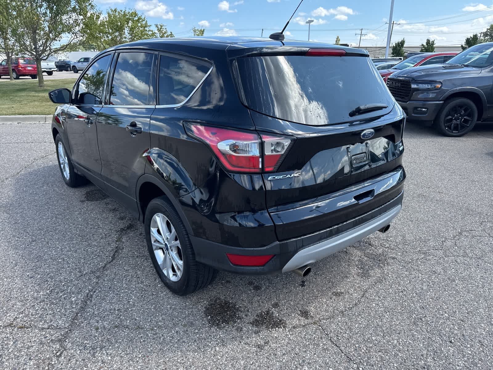 Thumbnail: 2017 Ford Escape - 16