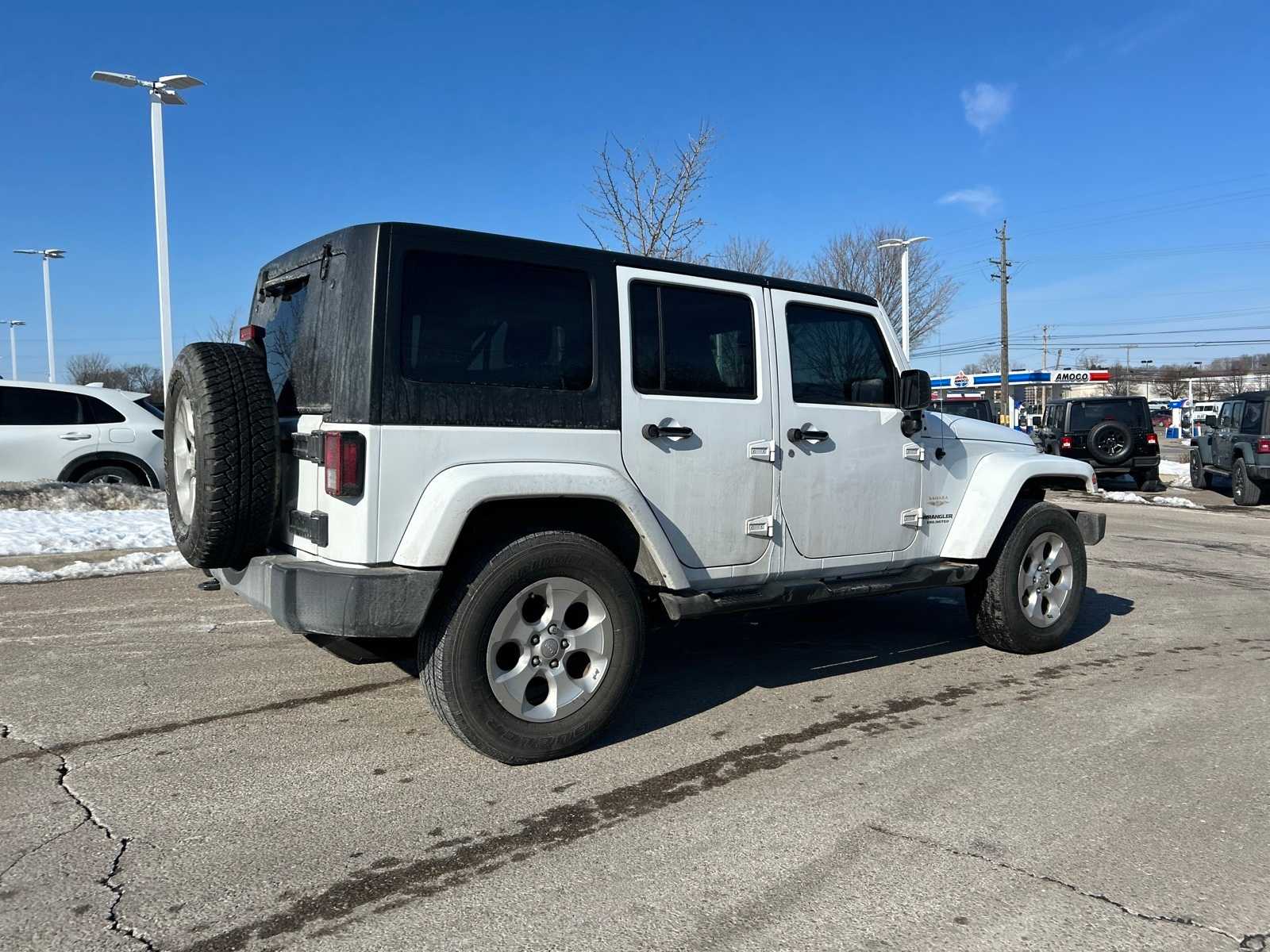 Thumbnail: 2014 Jeep Wrangler - 15