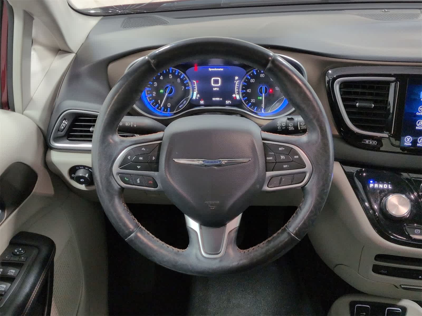 Thumbnail: 2017 Chrysler Pacifica - 24