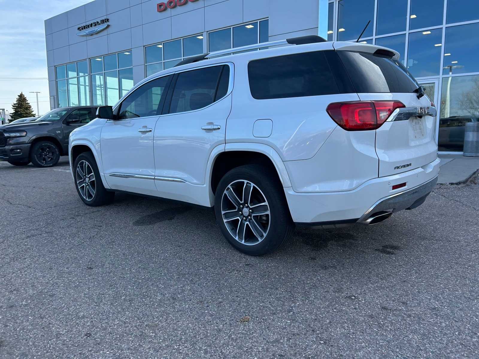 Thumbnail: 2019 GMC Acadia - 22