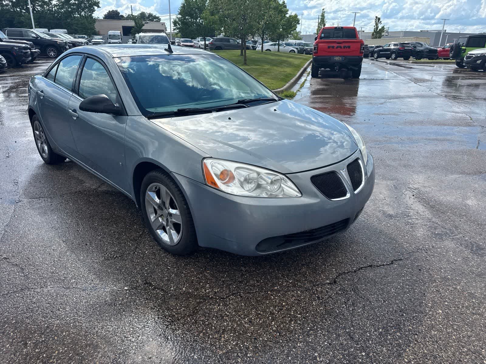 Thumbnail: 2009 Pontiac G6 - 3