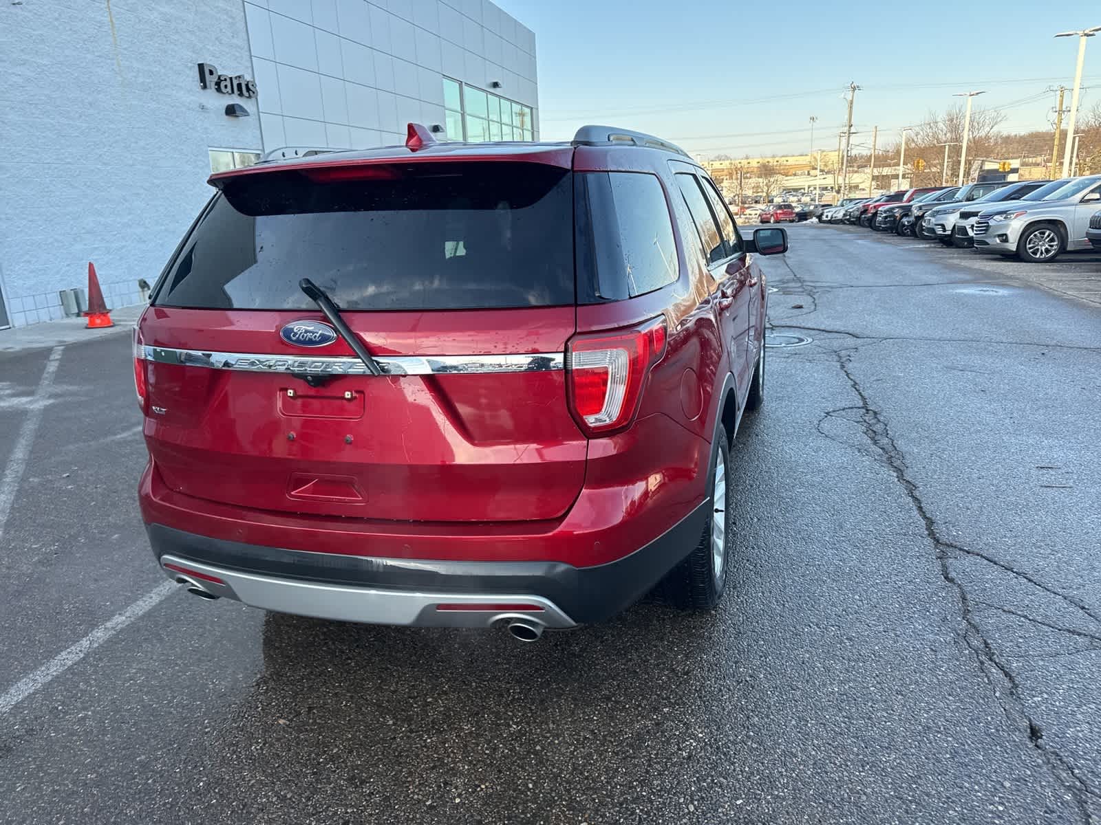 Thumbnail: 2017 Ford Explorer - 15