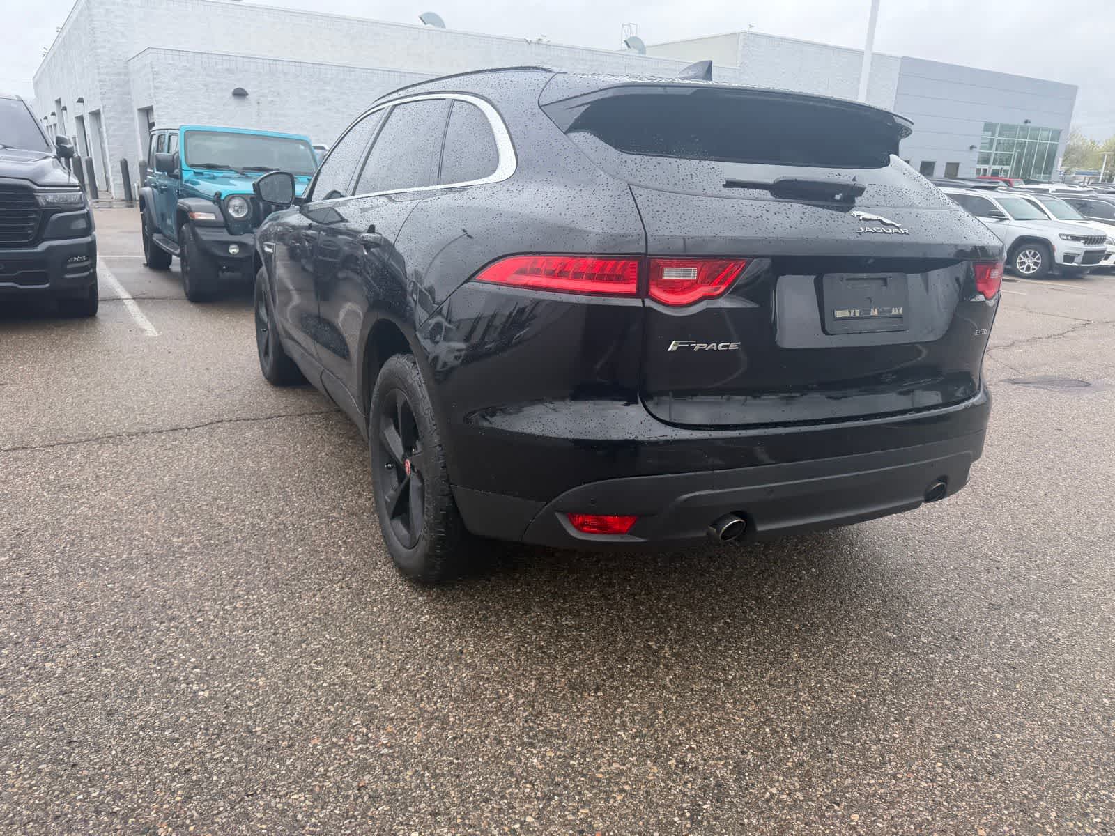 Thumbnail: 2019 Jaguar F-Pace - 28
