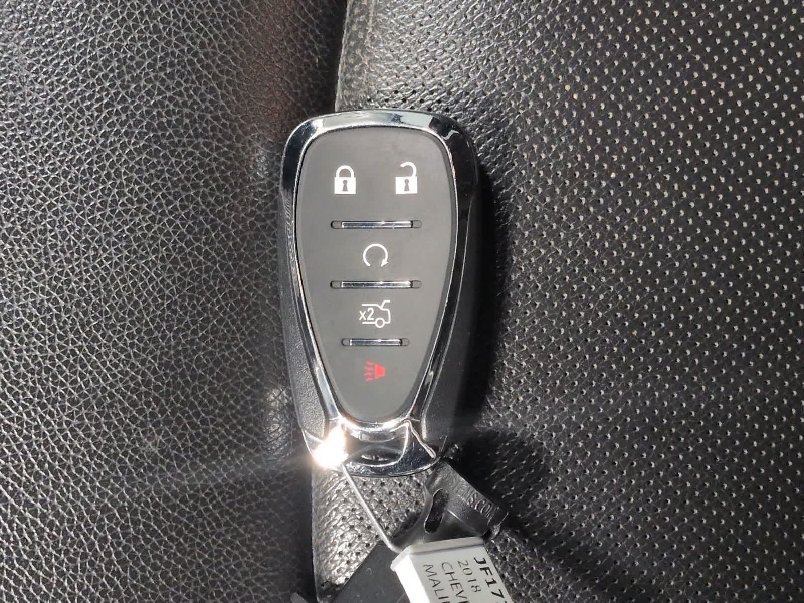 Thumbnail: 2018 Chevrolet Malibu - 38