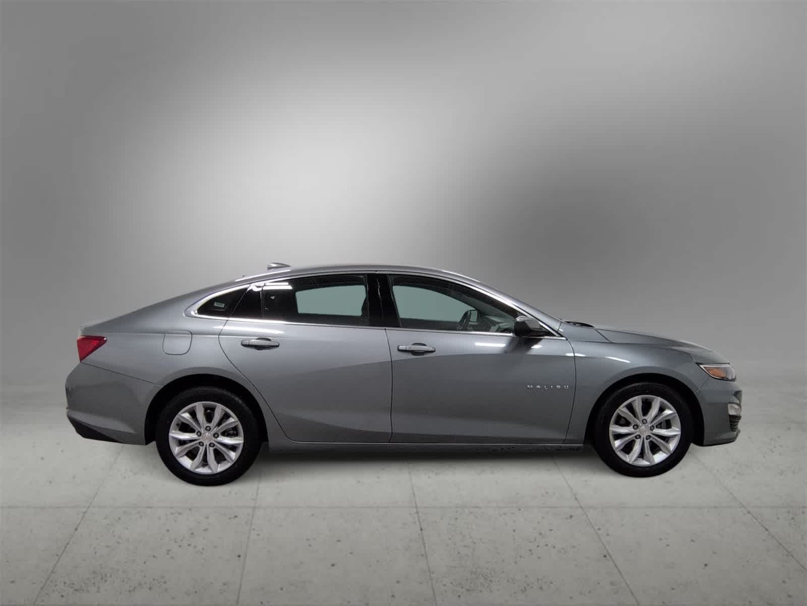 Thumbnail: 2024 Chevrolet Malibu - 5