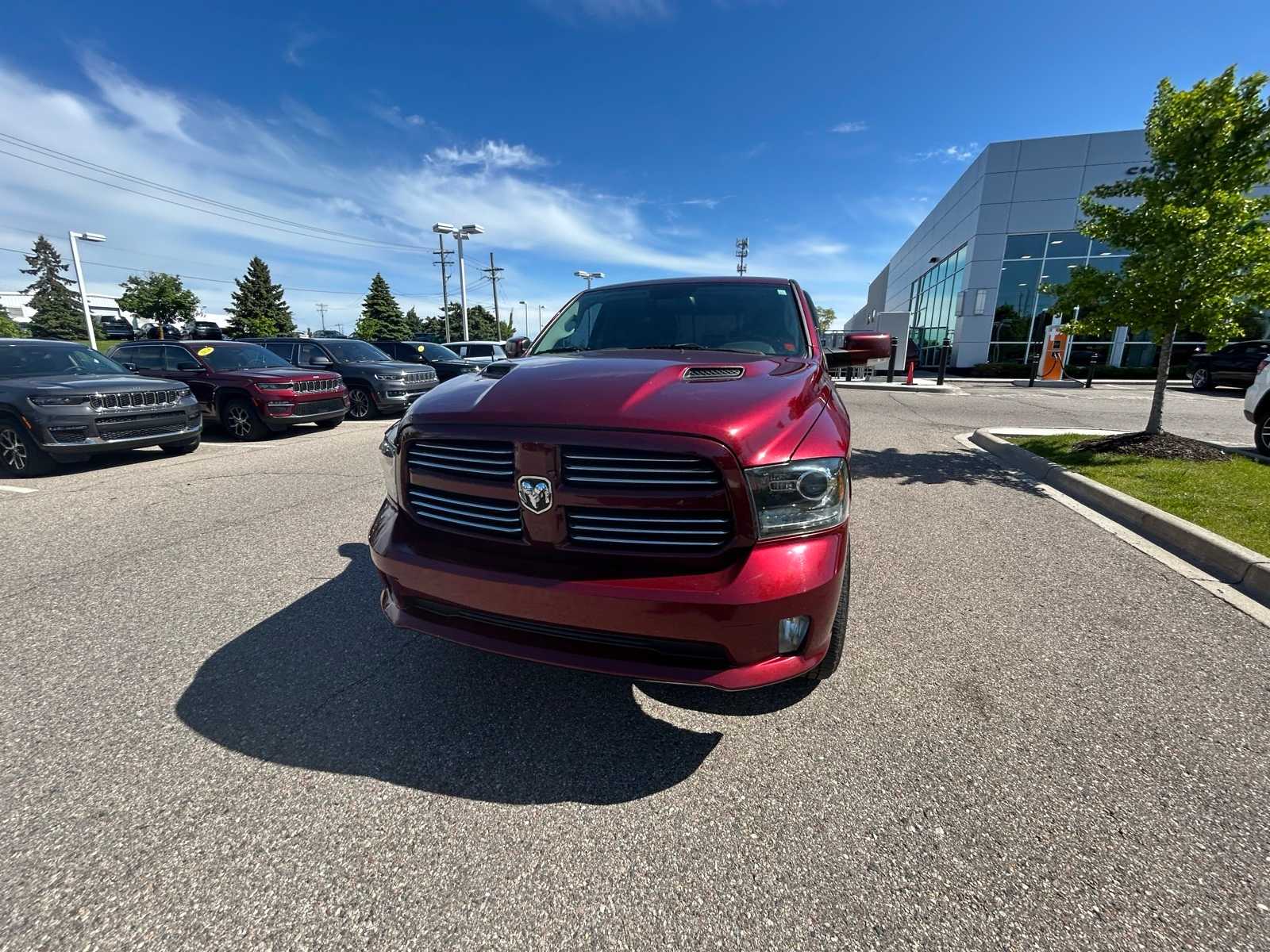 2017 RAM 1500 Sport 3