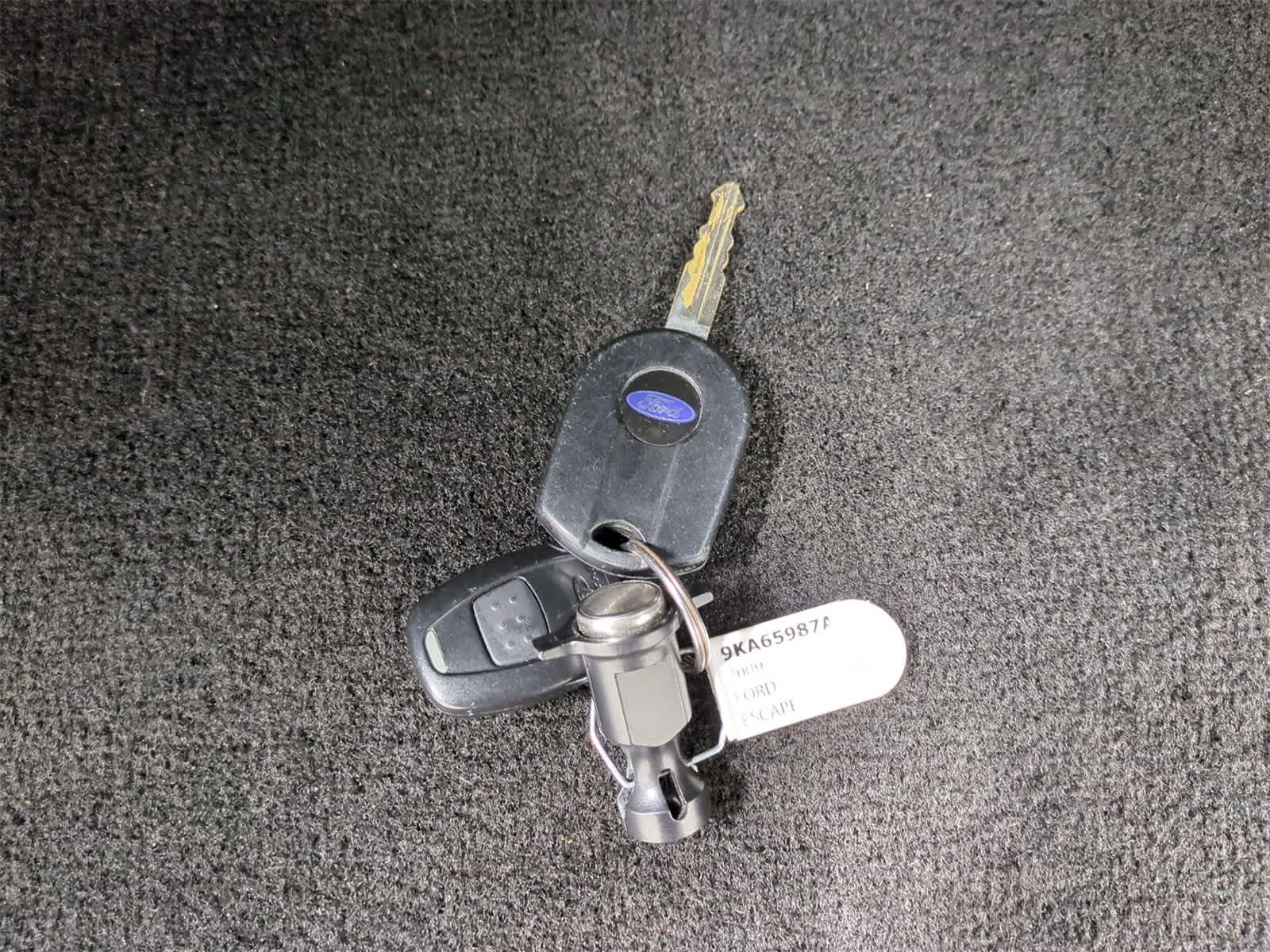 2009 Ford Escape XLT 32