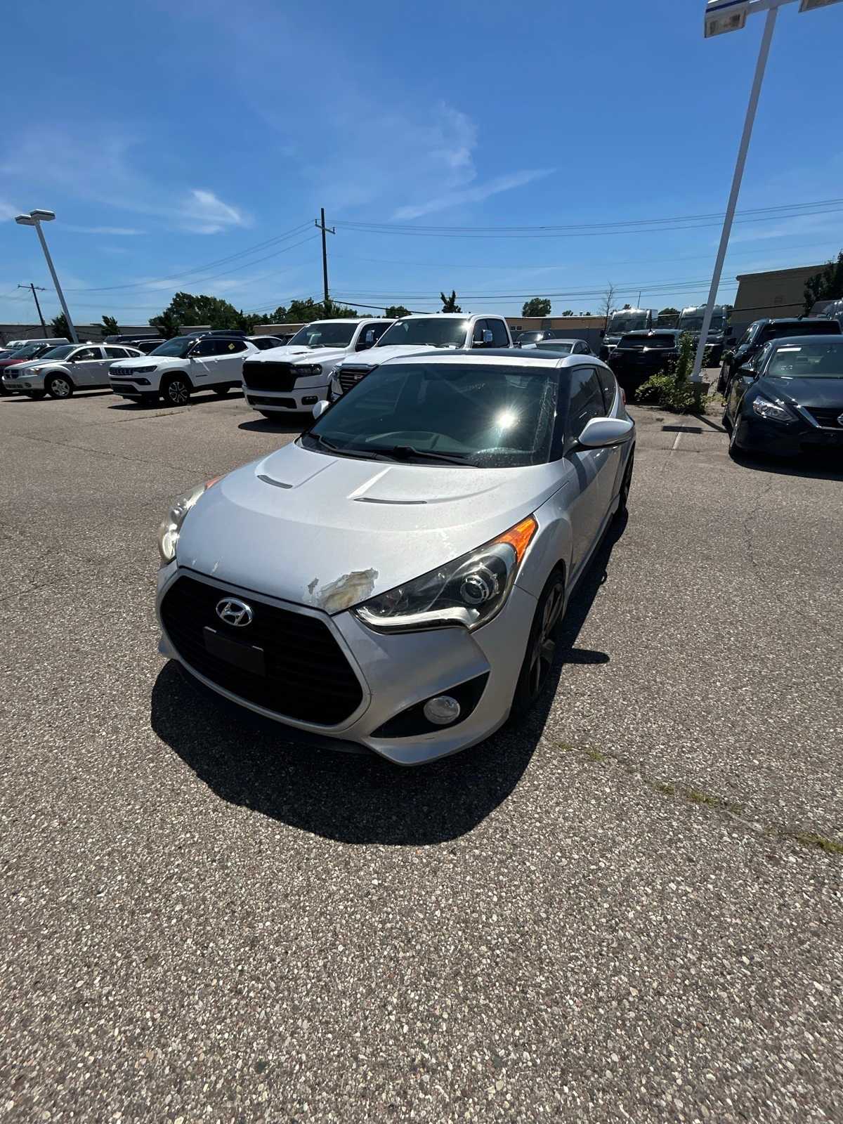 Thumbnail: 2015 Hyundai Veloster - 3