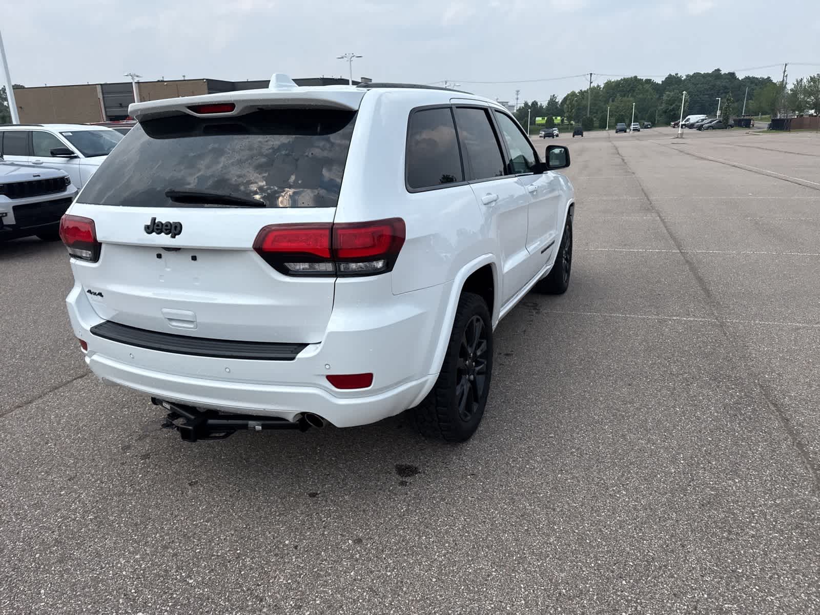 Thumbnail: 2021 Jeep Grand Cherokee - 18