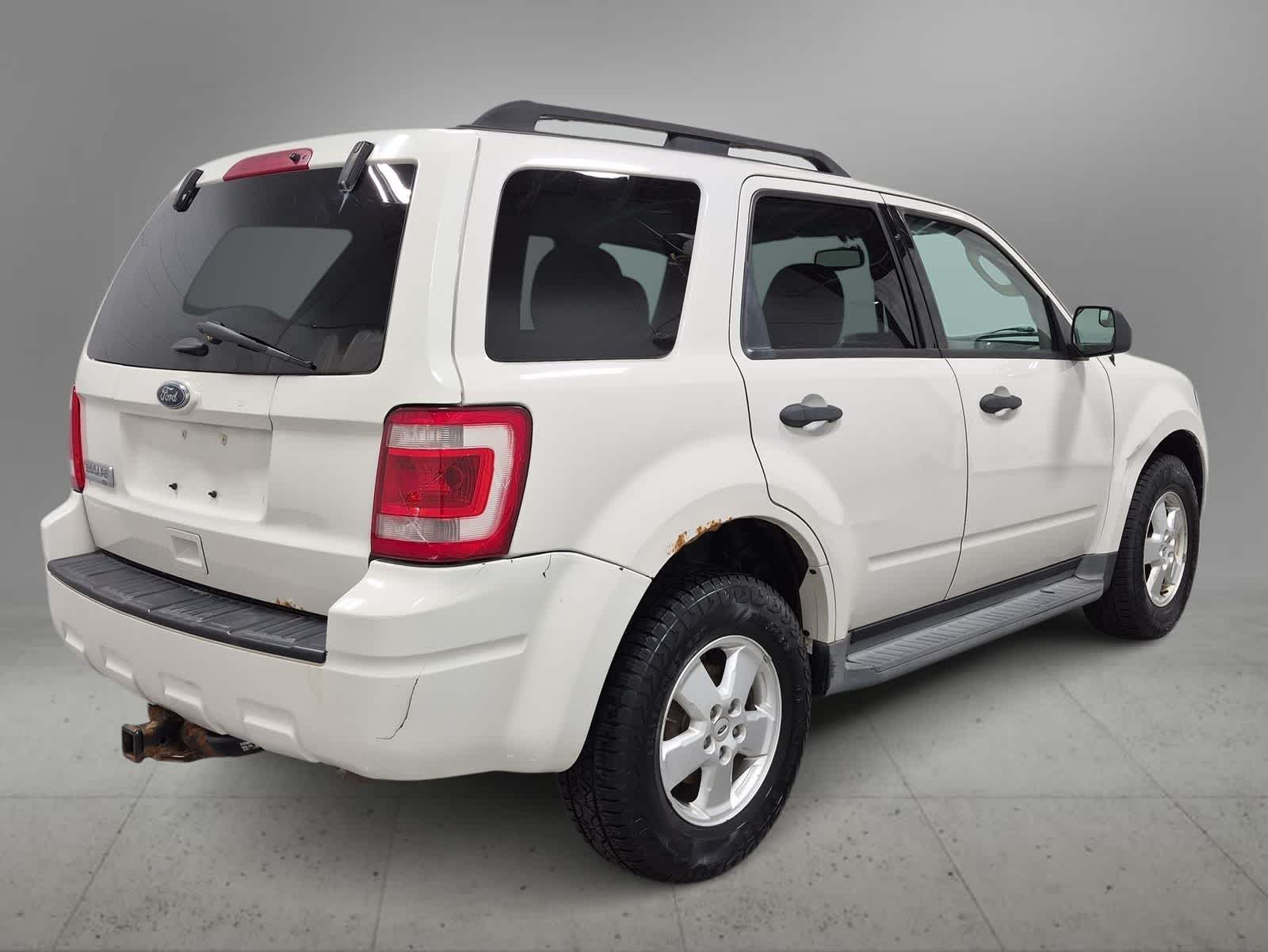 Thumbnail: 2011 Ford Escape - 7