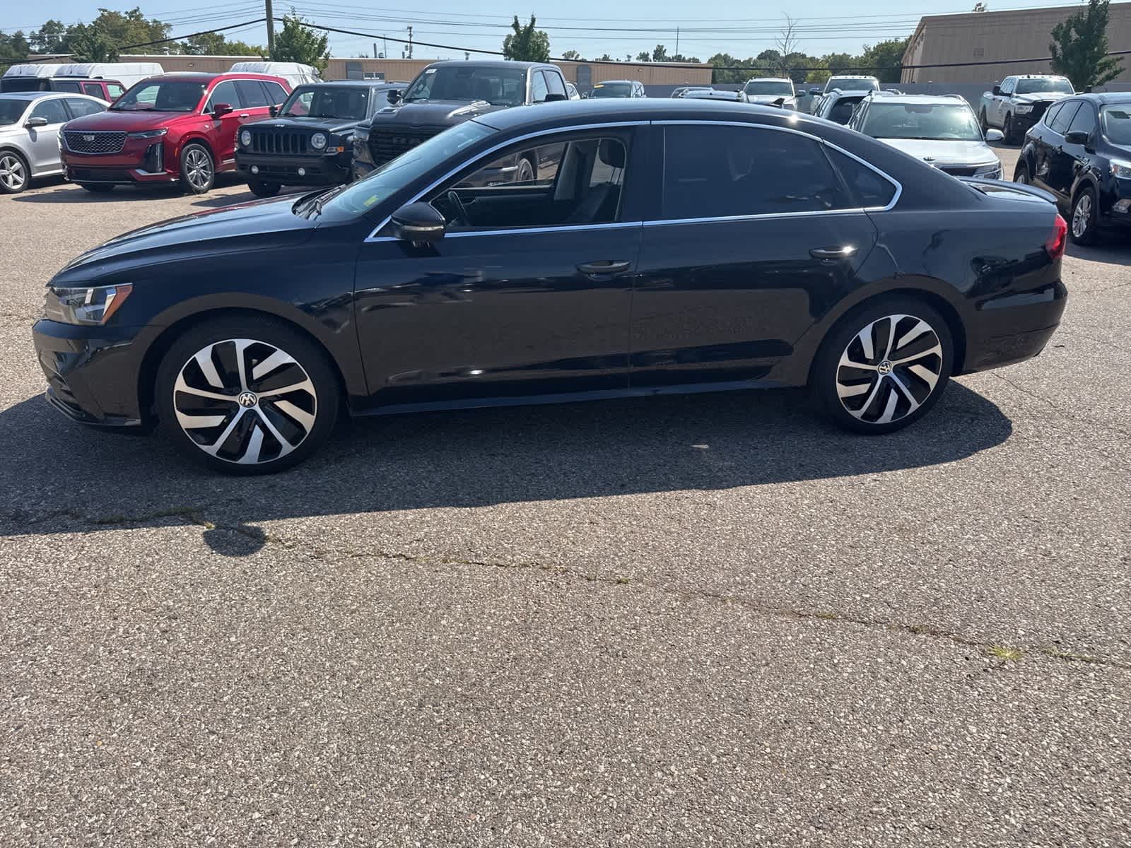 Thumbnail: 2017 Volkswagen Passat - 22