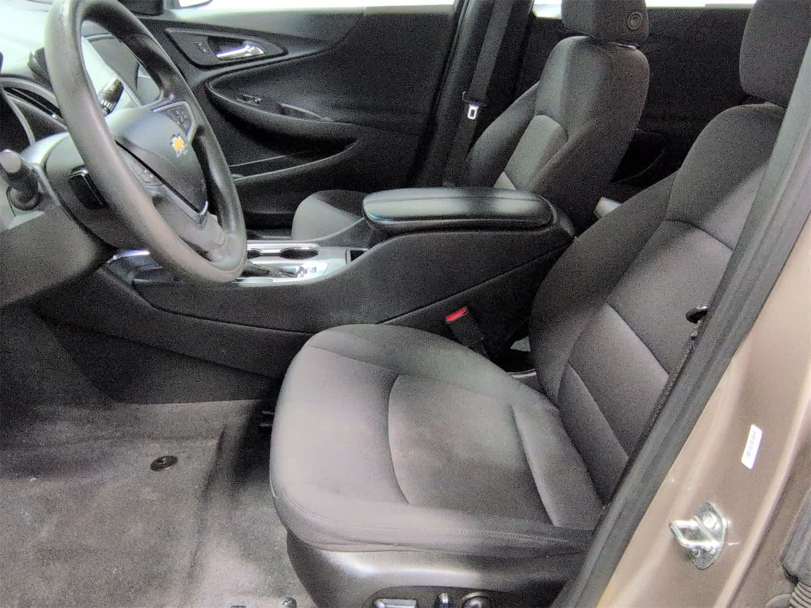 Thumbnail: 2023 Chevrolet Malibu - 17