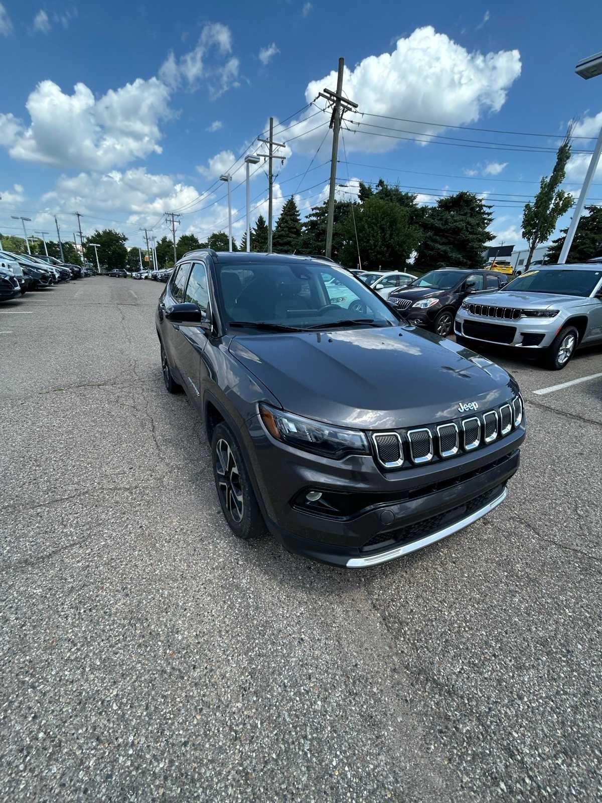 Thumbnail: 2022 Jeep Compass - 9