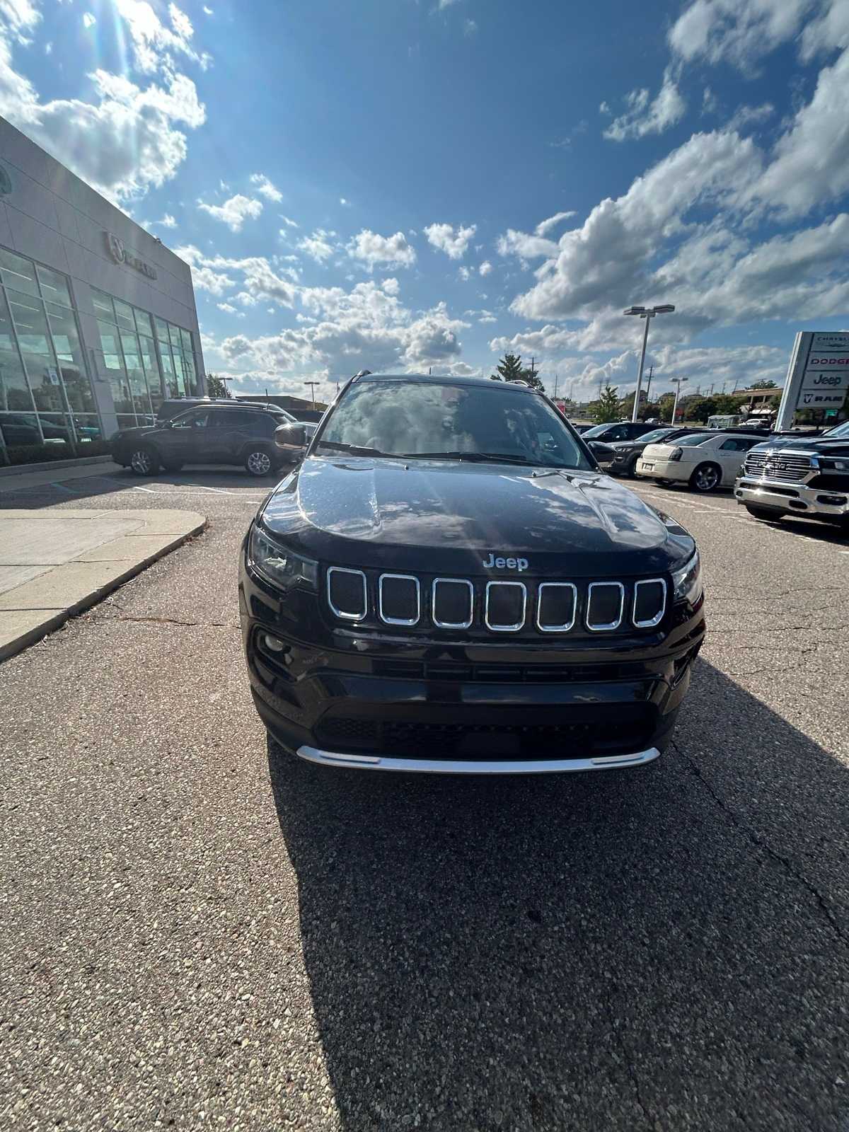 Thumbnail: 2022 Jeep Compass - 7
