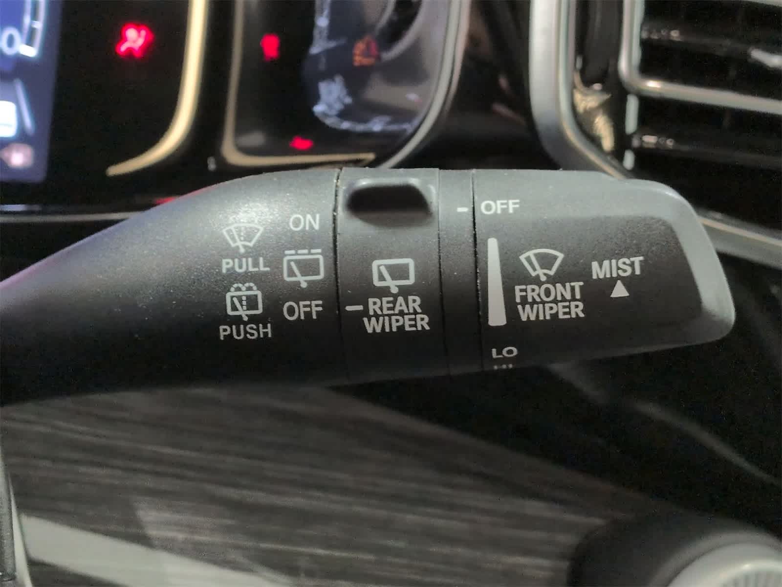 Thumbnail: 2022 Jeep Wagoneer - 28