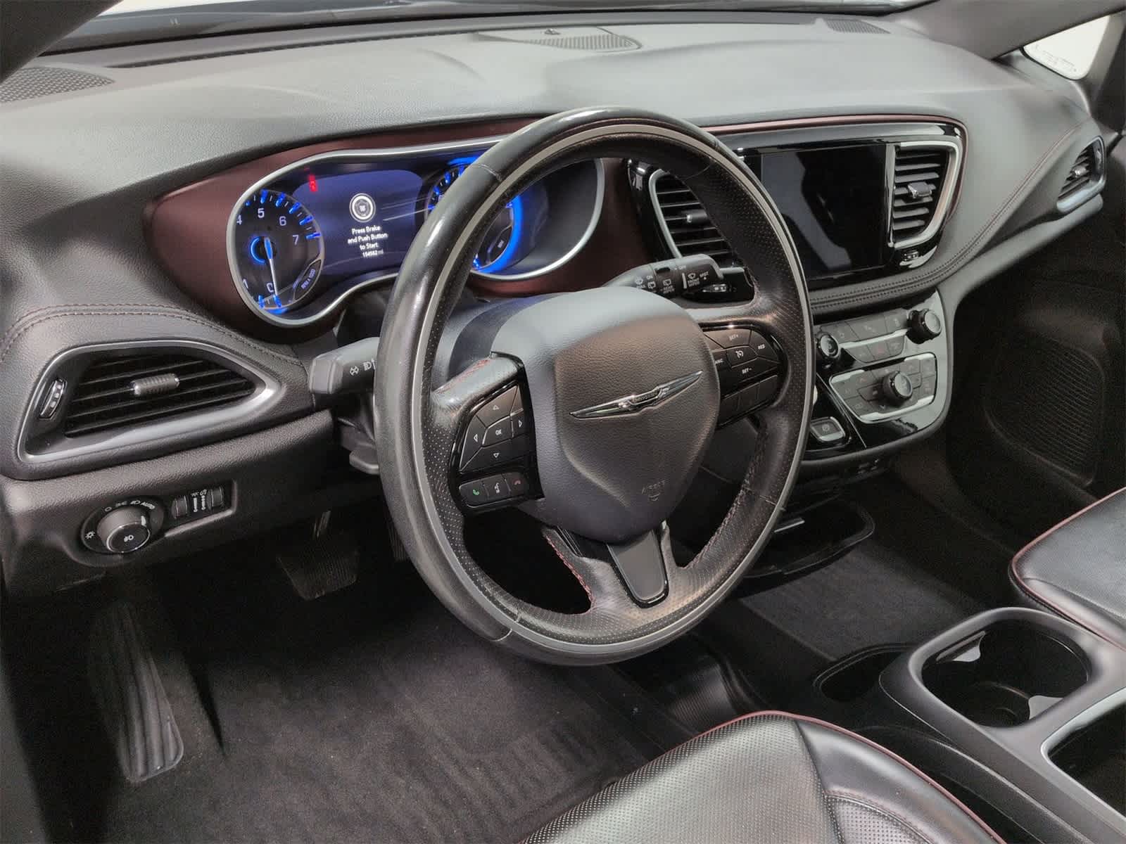 Thumbnail: 2020 Chrysler Pacifica - 10