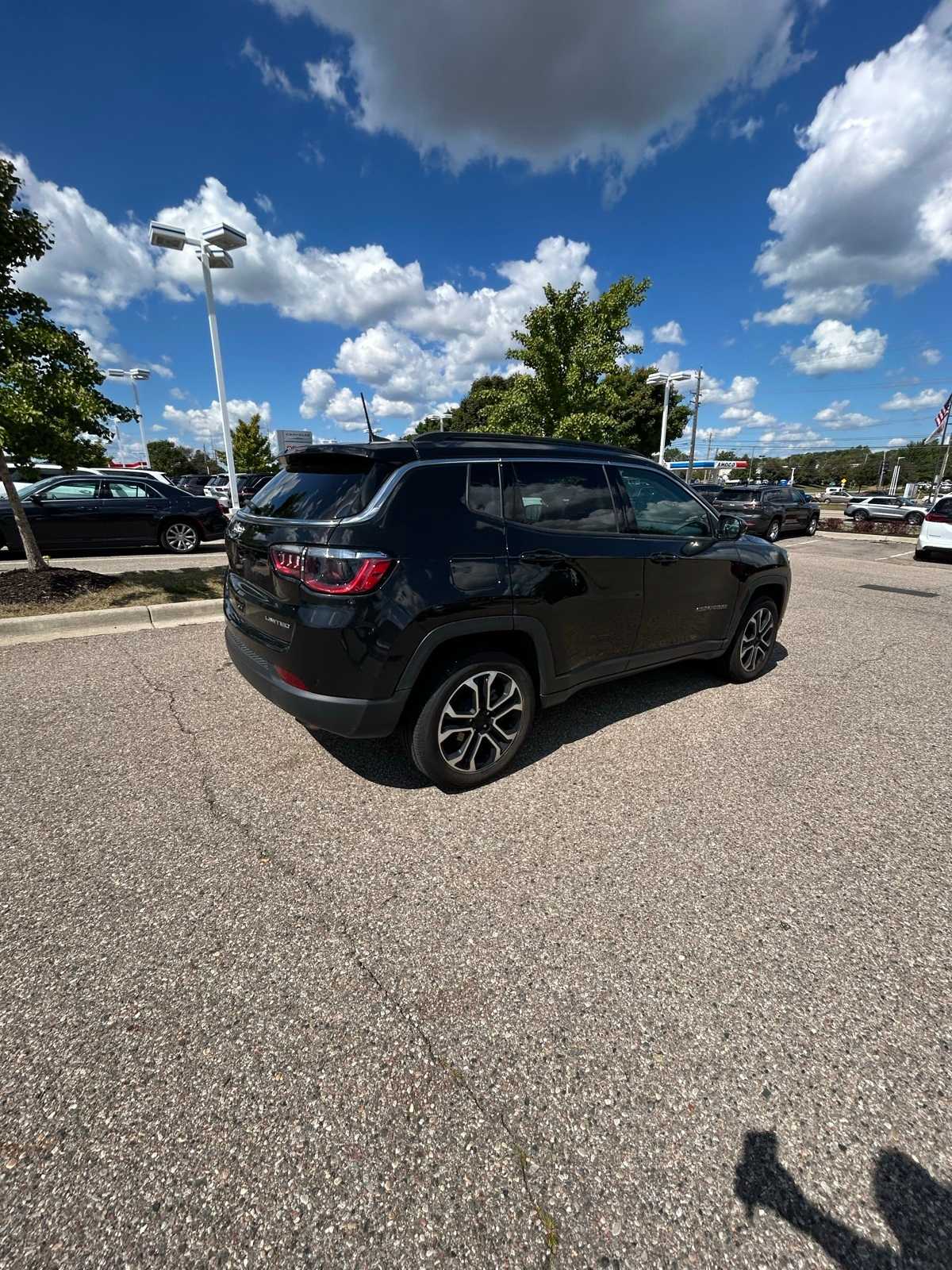 Thumbnail: 2022 Jeep Compass - 18