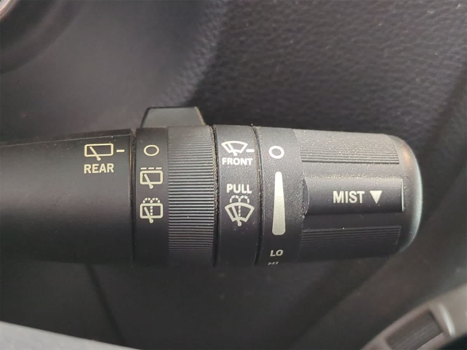 Thumbnail: 2018 Jeep Wrangler - 25