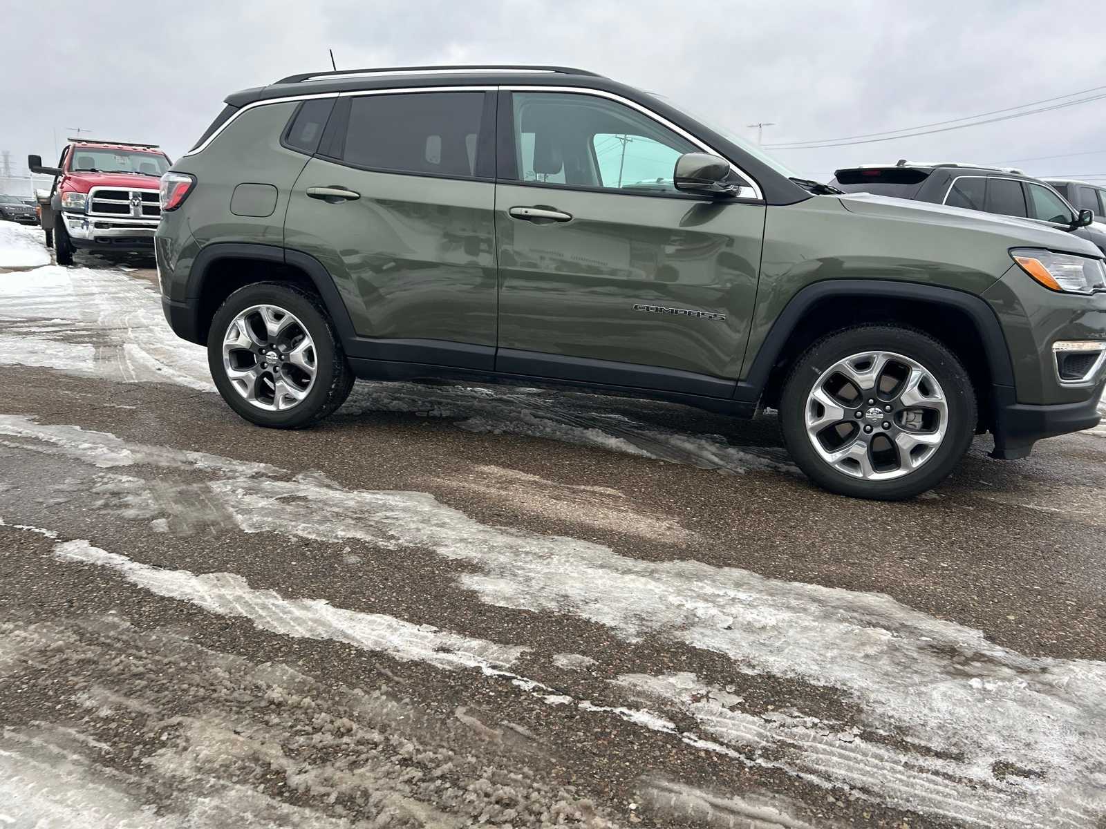 Thumbnail: 2021 Jeep Compass - 10