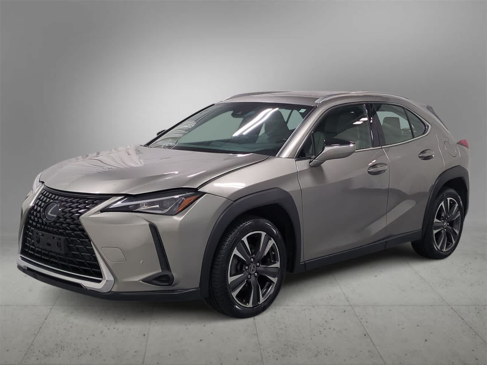 Thumbnail: 2020 Lexus UX - 4