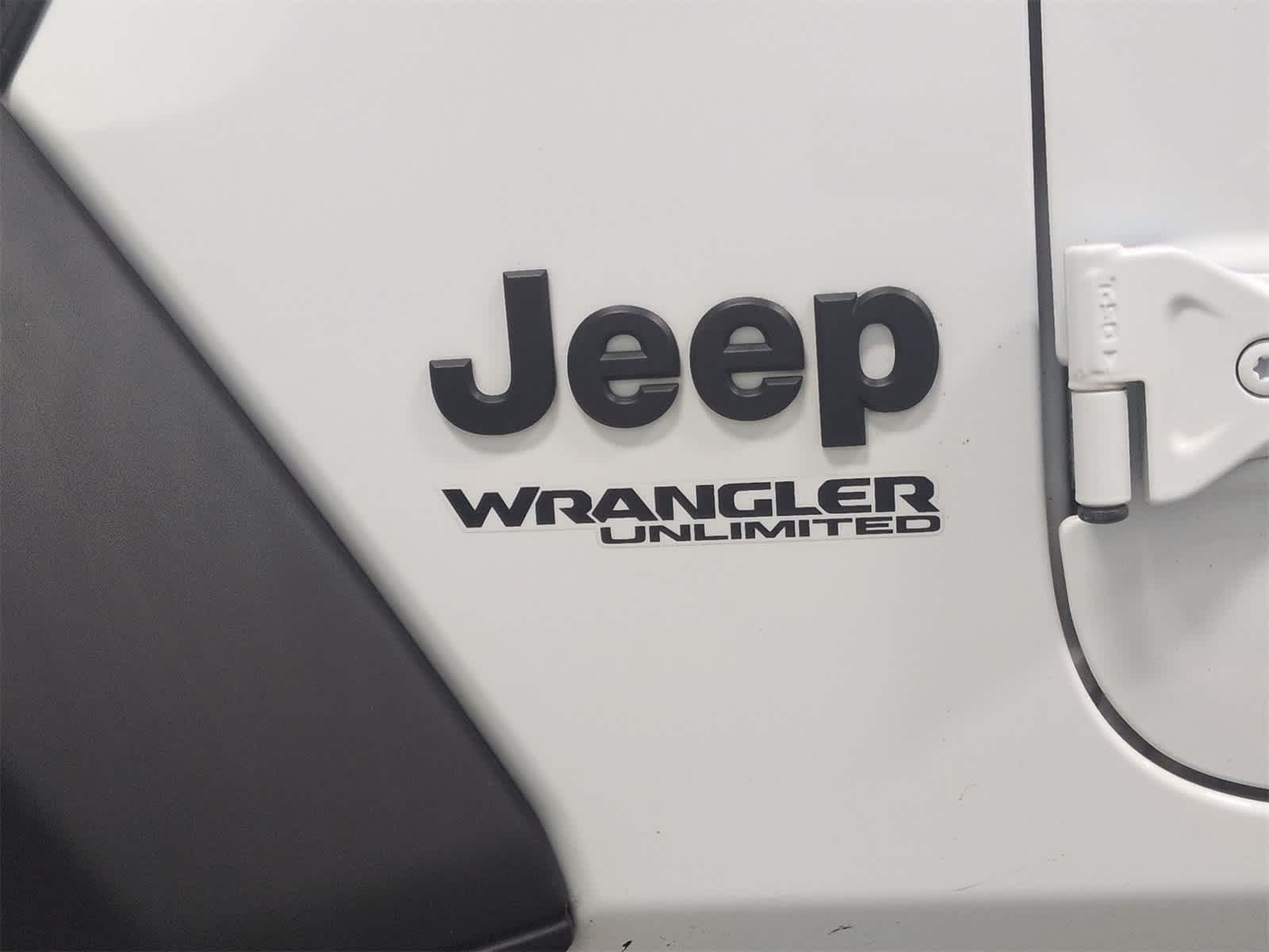 Thumbnail: 2022 Jeep Wrangler - 12