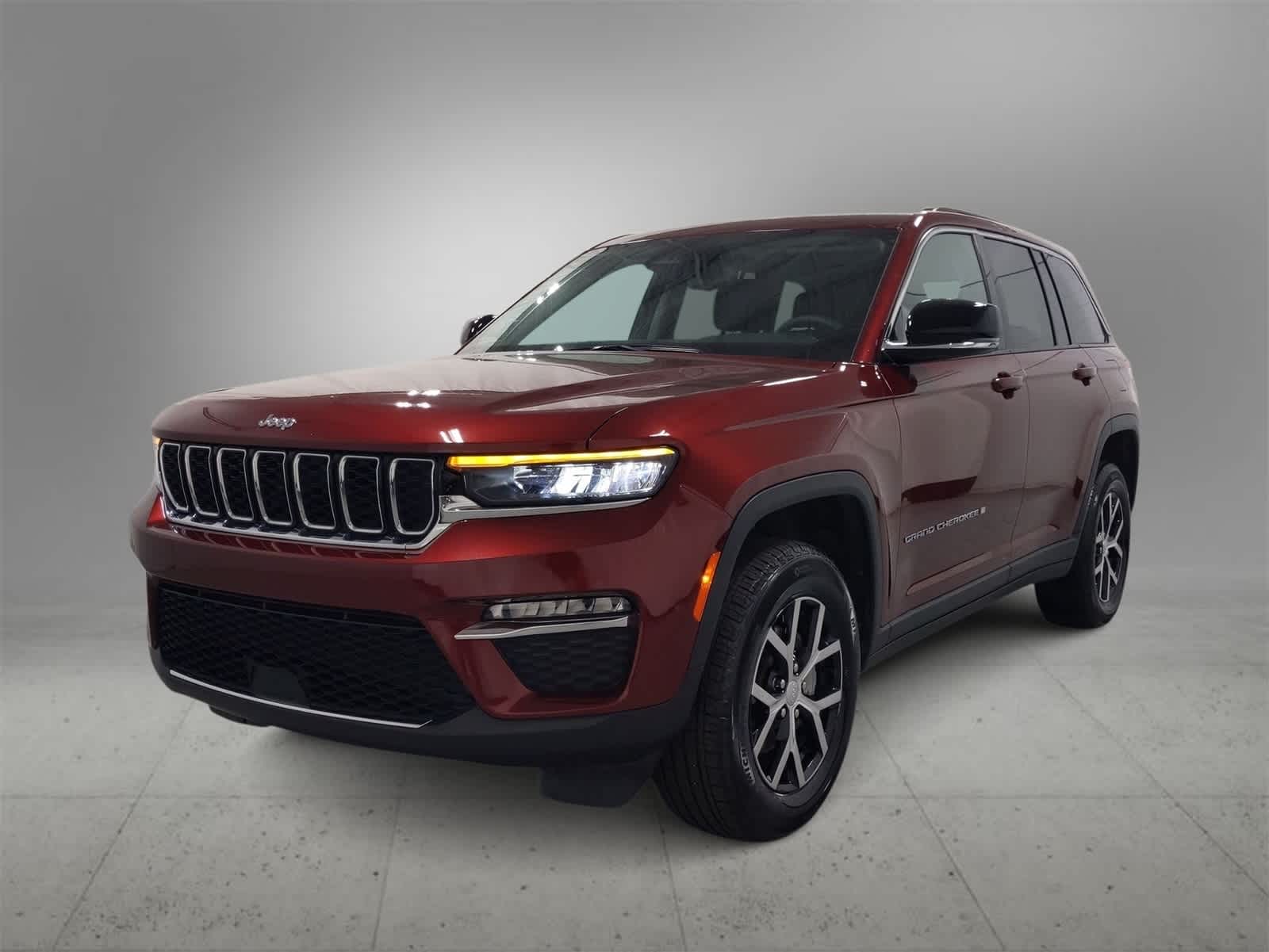 Thumbnail: 2023 Jeep Grand Cherokee - 4