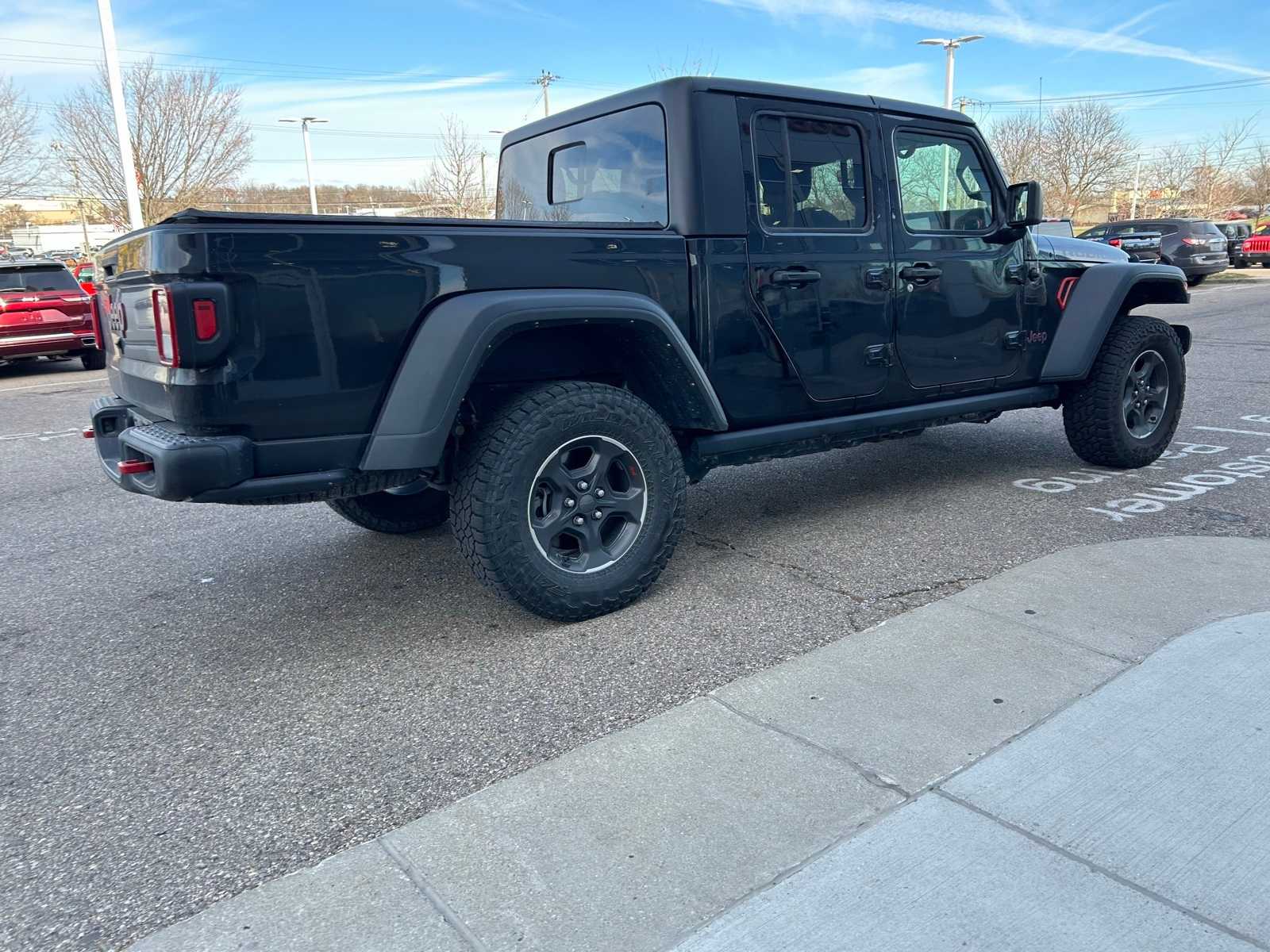 Thumbnail: 2022 Jeep Gladiator - 13