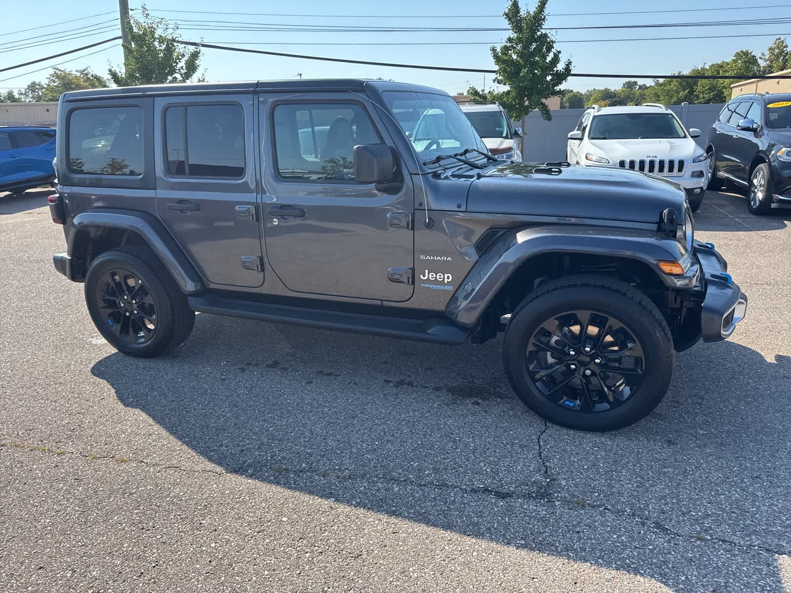 Thumbnail: 2022 Jeep Wrangler - 8