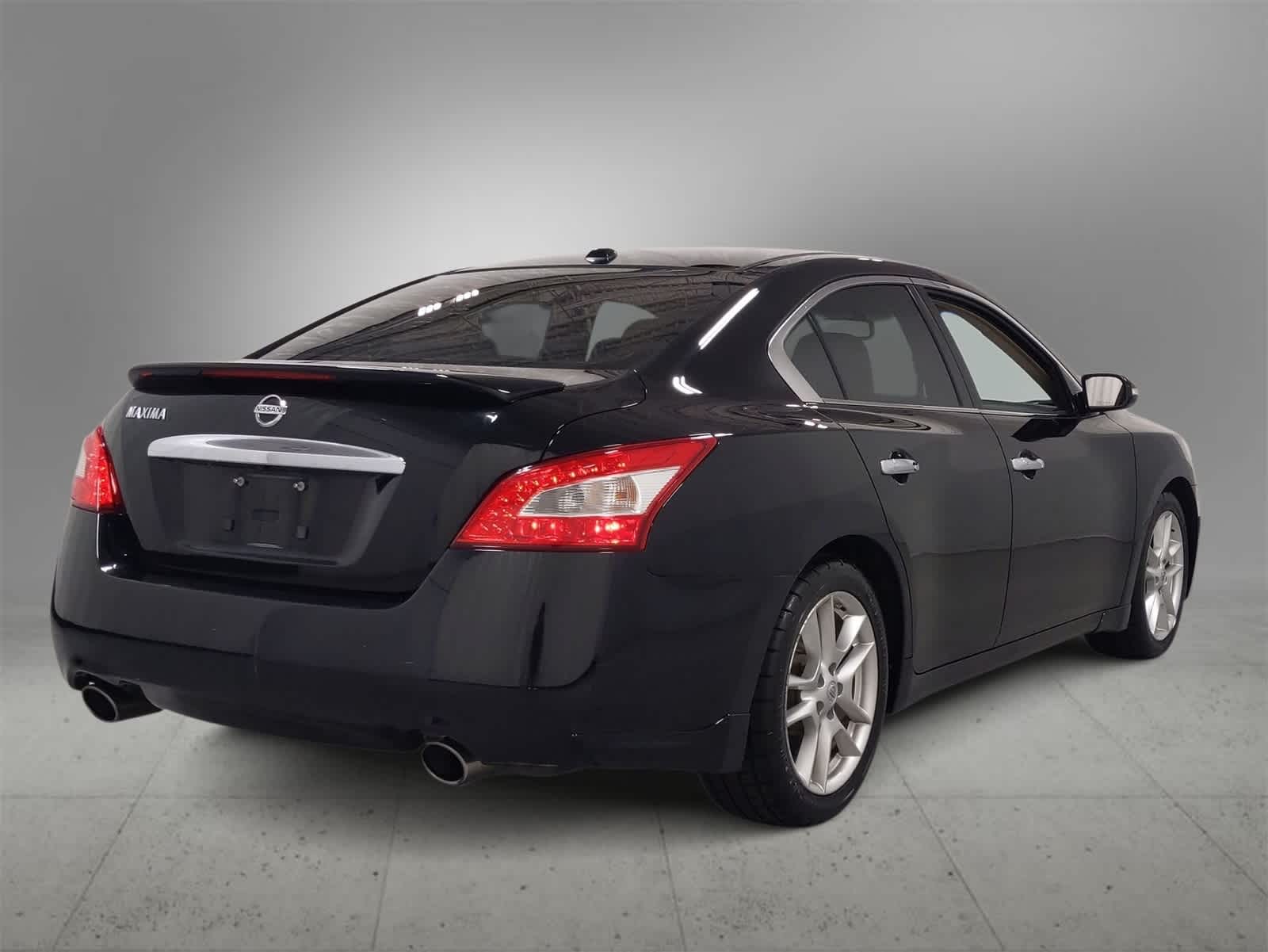 Thumbnail: 2011 Nissan Maxima - 8
