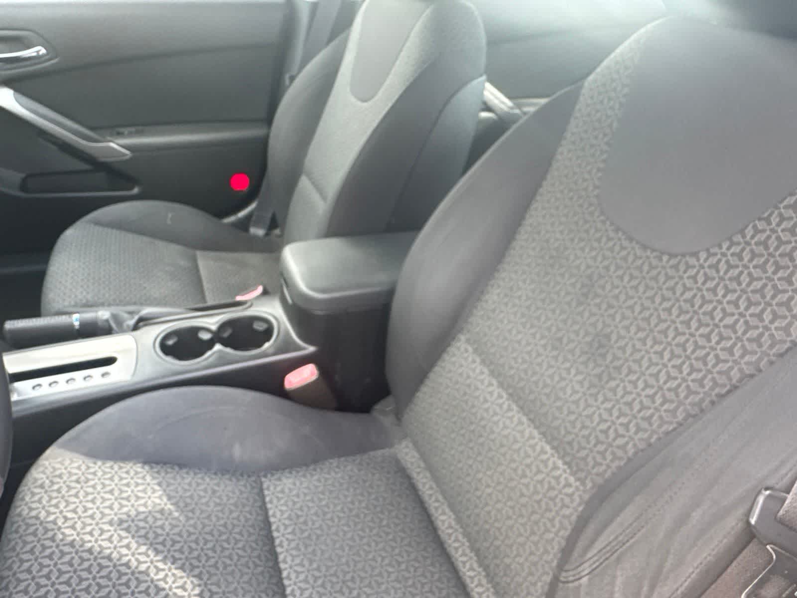 Thumbnail: 2009 Pontiac G6 - 12