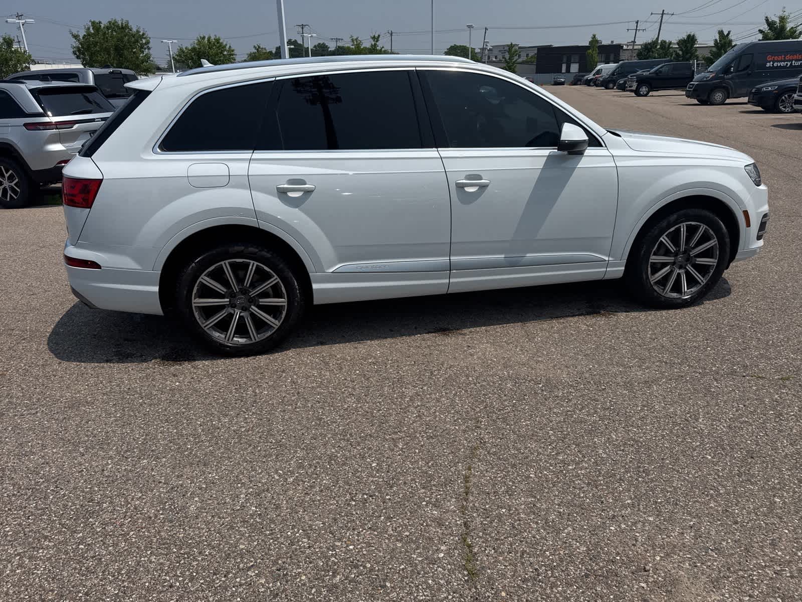 Thumbnail: 2018 Audi Q7 - 13