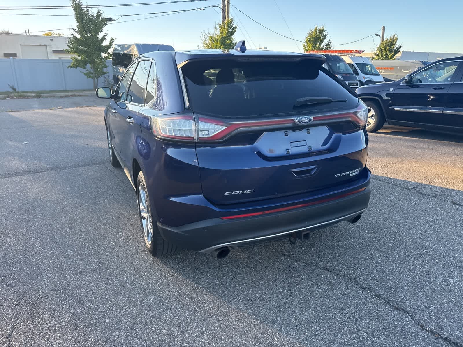 Thumbnail: 2016 Ford Edge - 17
