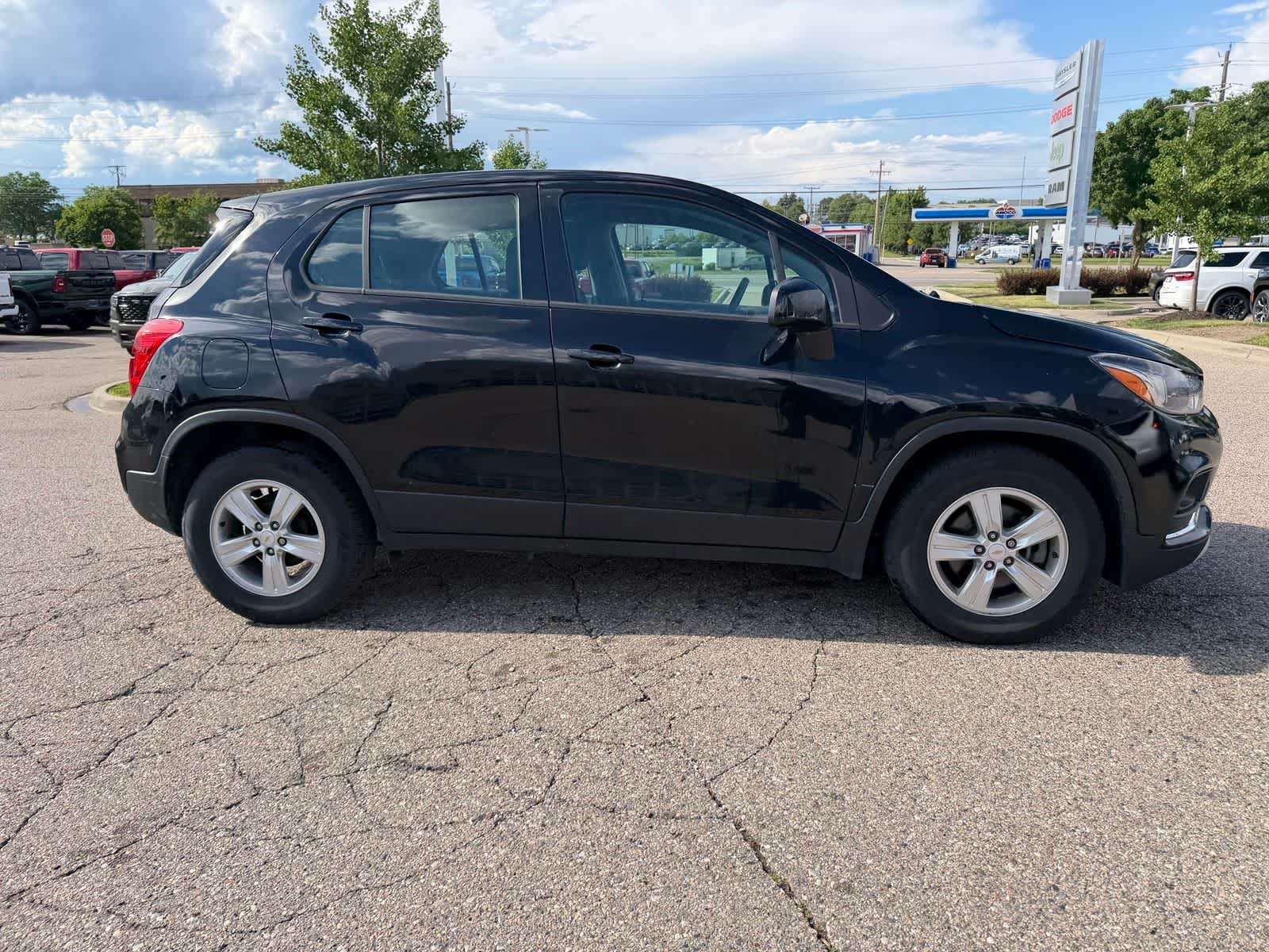 Thumbnail: 2020 Chevrolet Trax - 11
