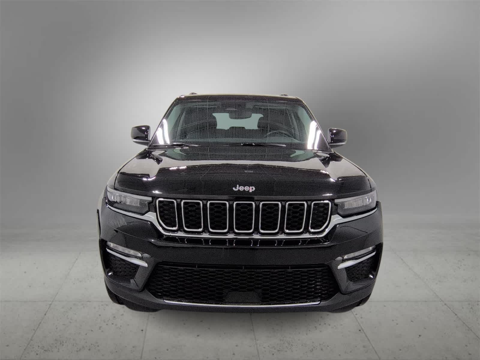 Thumbnail: 2023 Jeep Grand Cherokee - 3
