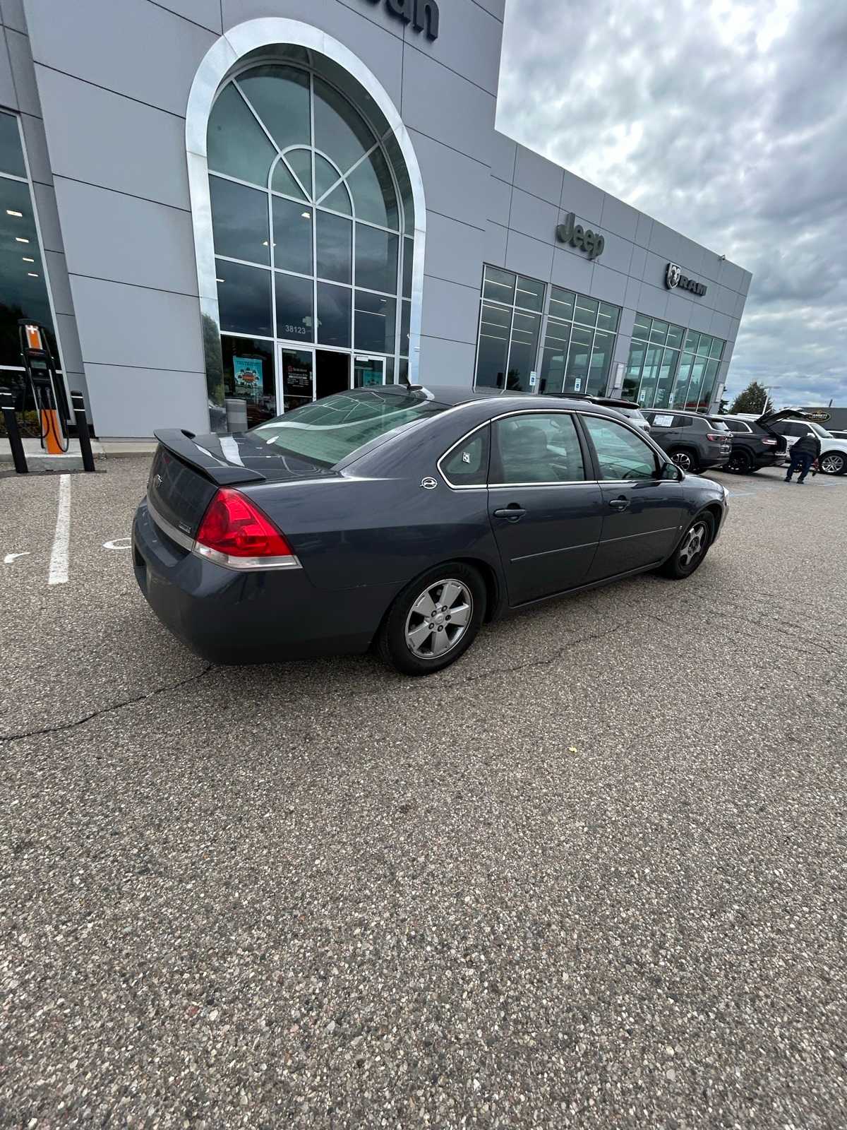 Thumbnail: 2008 Chevrolet Impala - 16