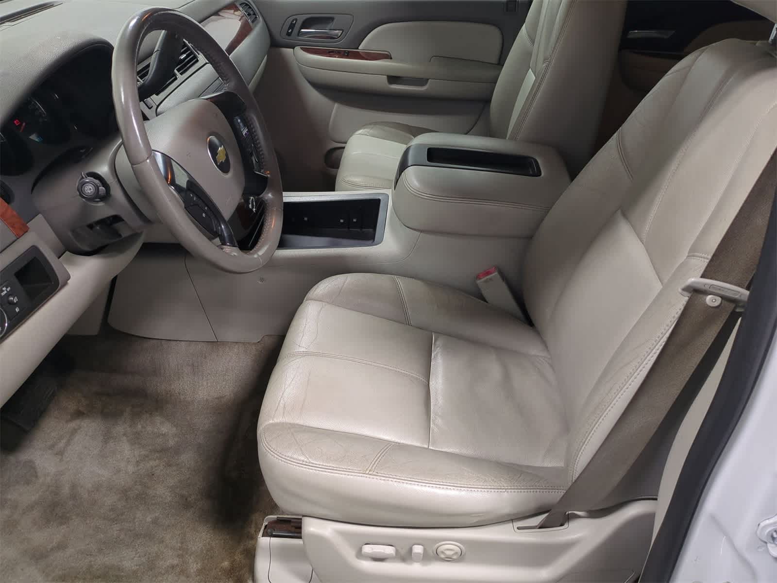 Thumbnail: 2008 Chevrolet Suburban - 11
